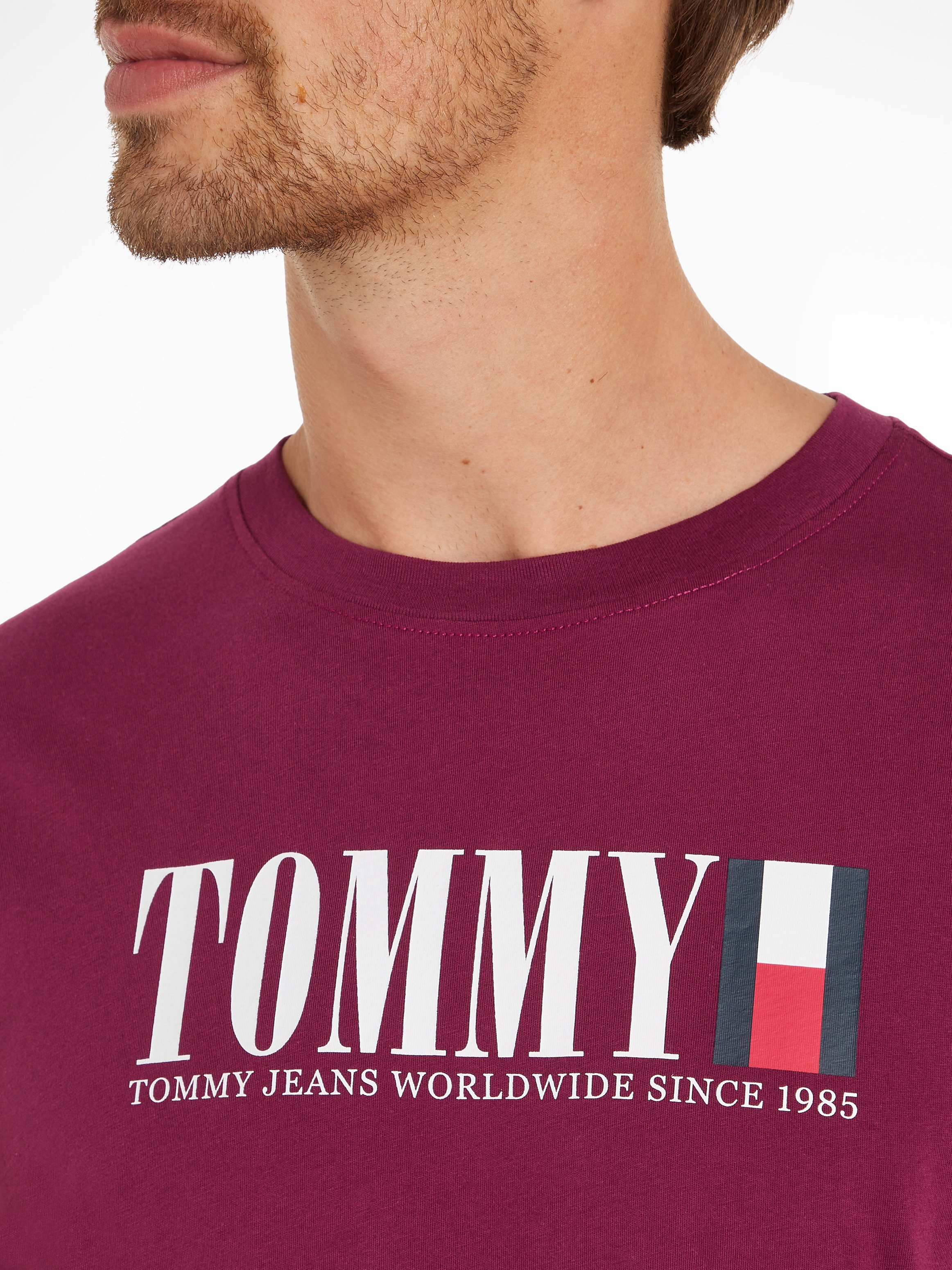 Tommy Jeans T-Shirt »TJM REG TOMMY DNA FLAG TEE EXT«, mit Logoprint