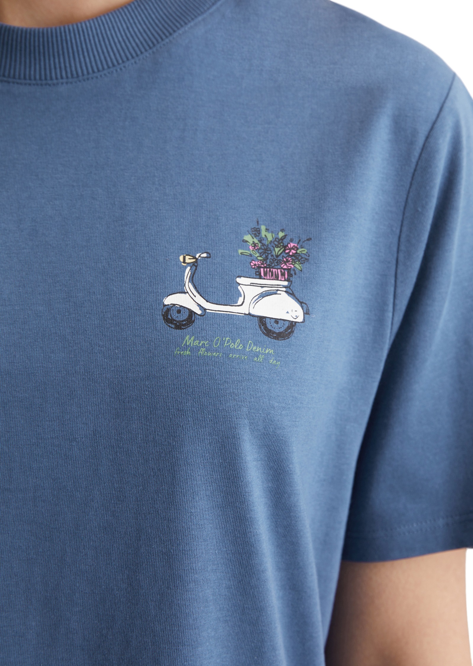 Marc O'Polo DENIM T-Shirt, modischer Print auf der Brust