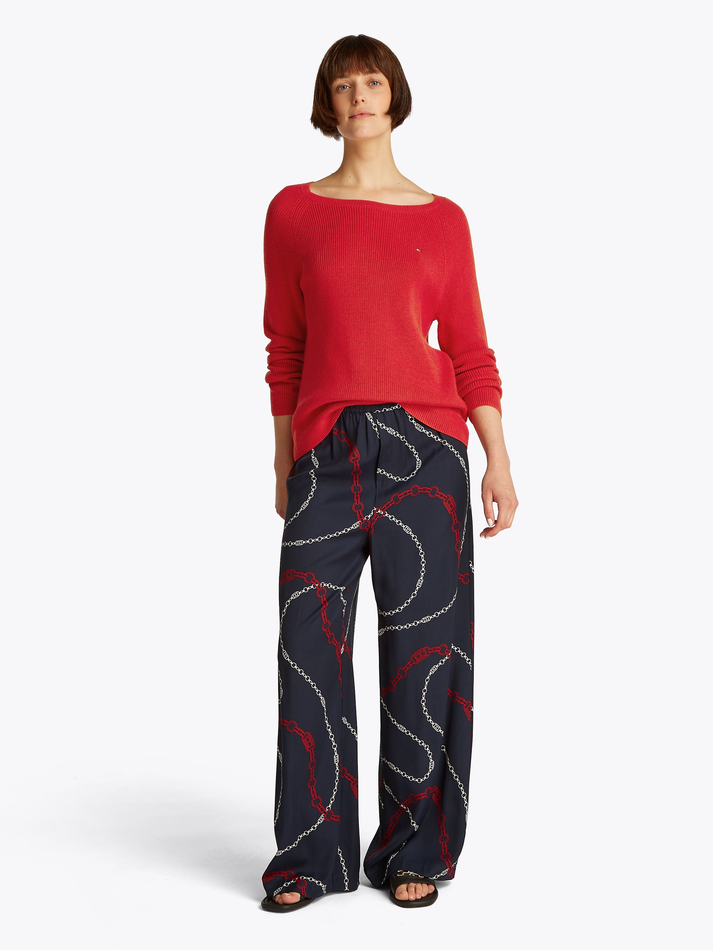 Tommy Hilfiger Strickpullover »CO CARDI FINE GG LS BOAT-NK SWT«, mit Raglanärmel, Logostickerei