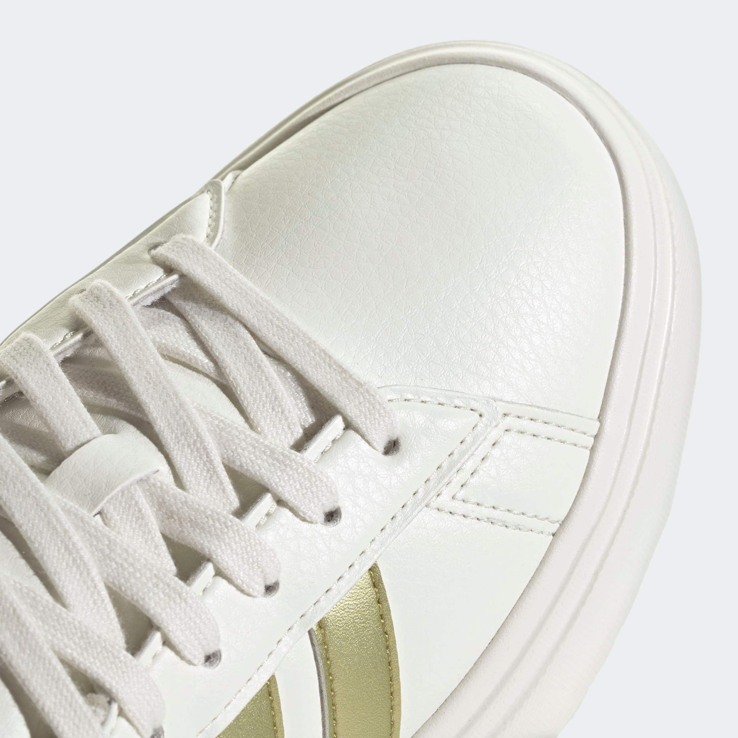 adidas Sportswear Sneaker »GRAND COURT PLATFORM«, Design auf den Spuren des adidas Superstar