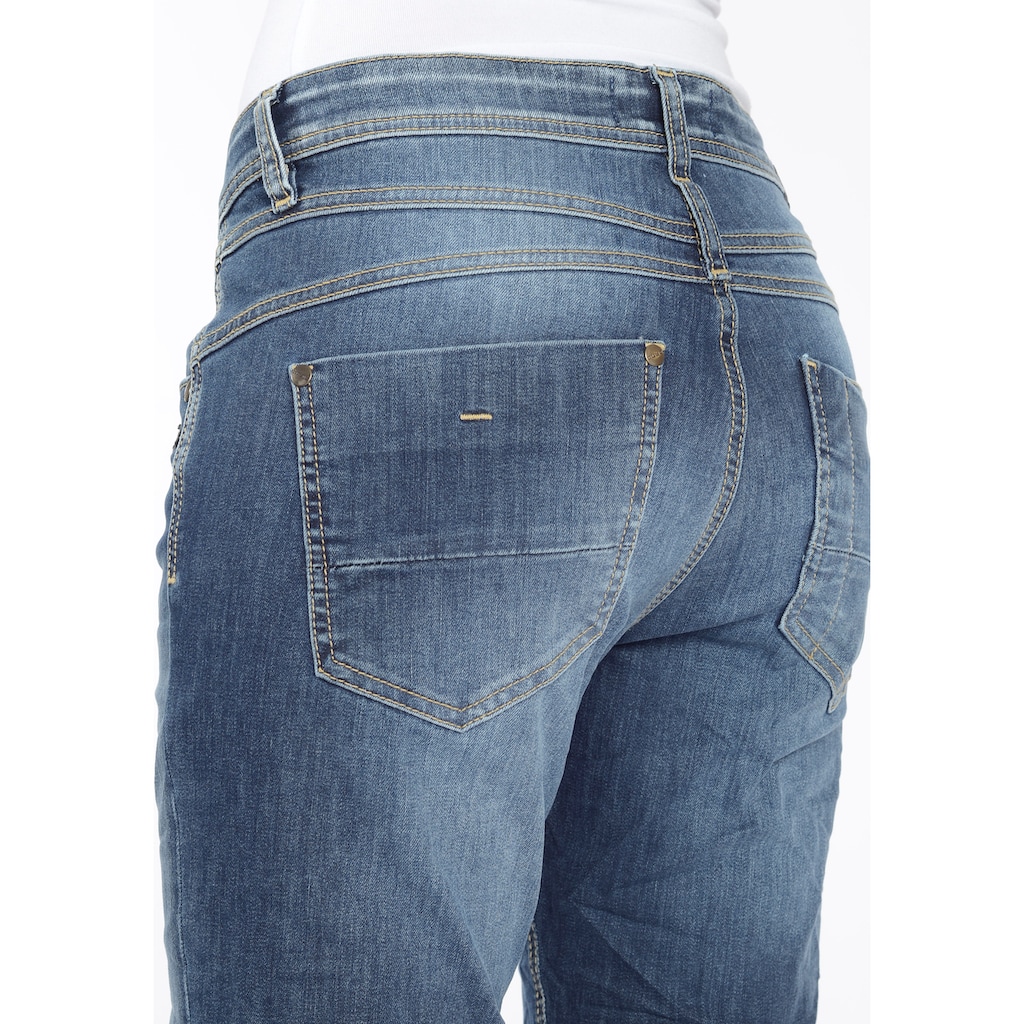 GANG Relax-fit-Jeans »94AMELIE«, perfekter Sitz durch Elasthan-Anteil