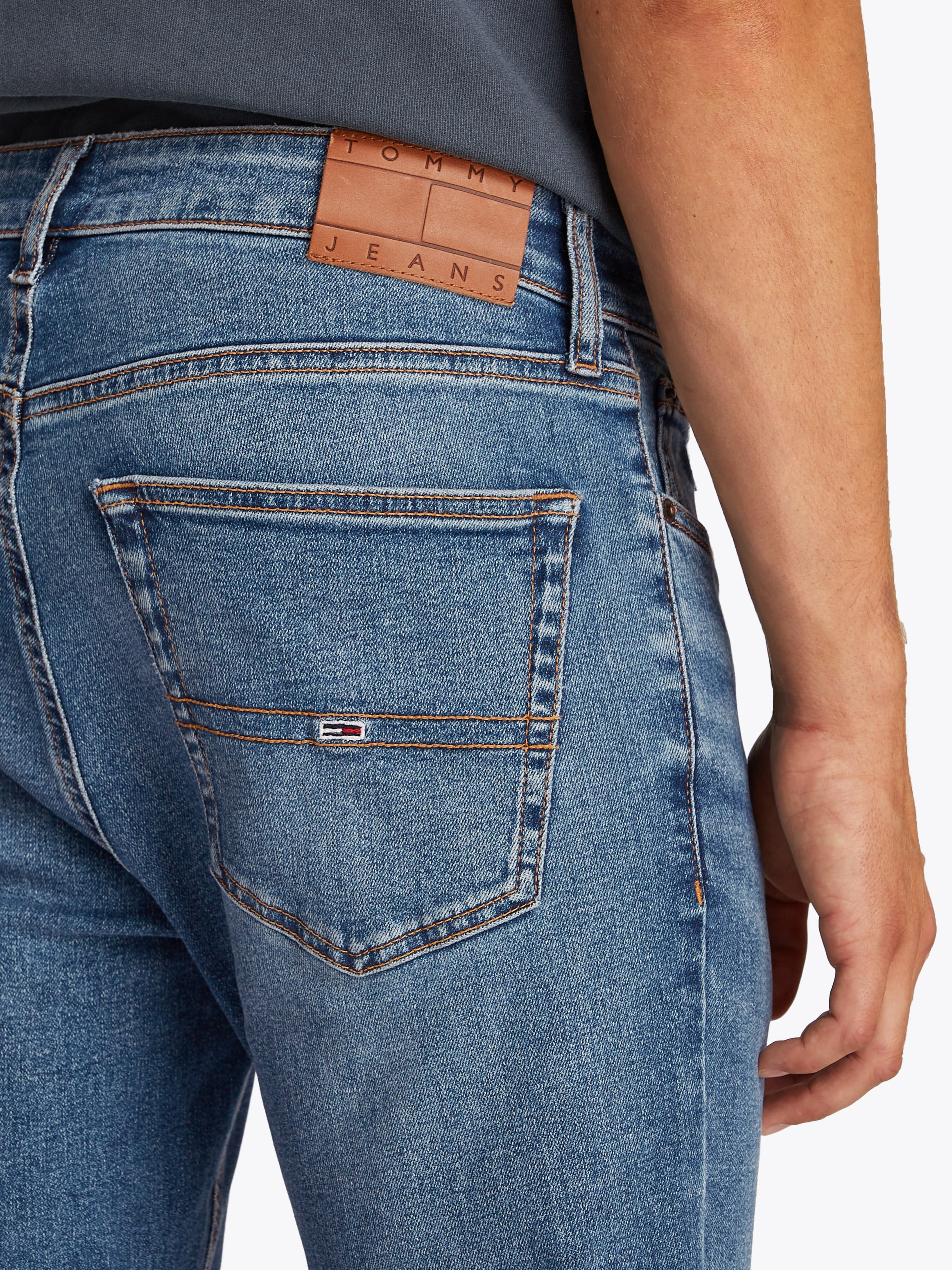 Tommy Jeans Slim-fit-Jeans »Austin Slim Tapered«, Mit Gürtelschlaufen