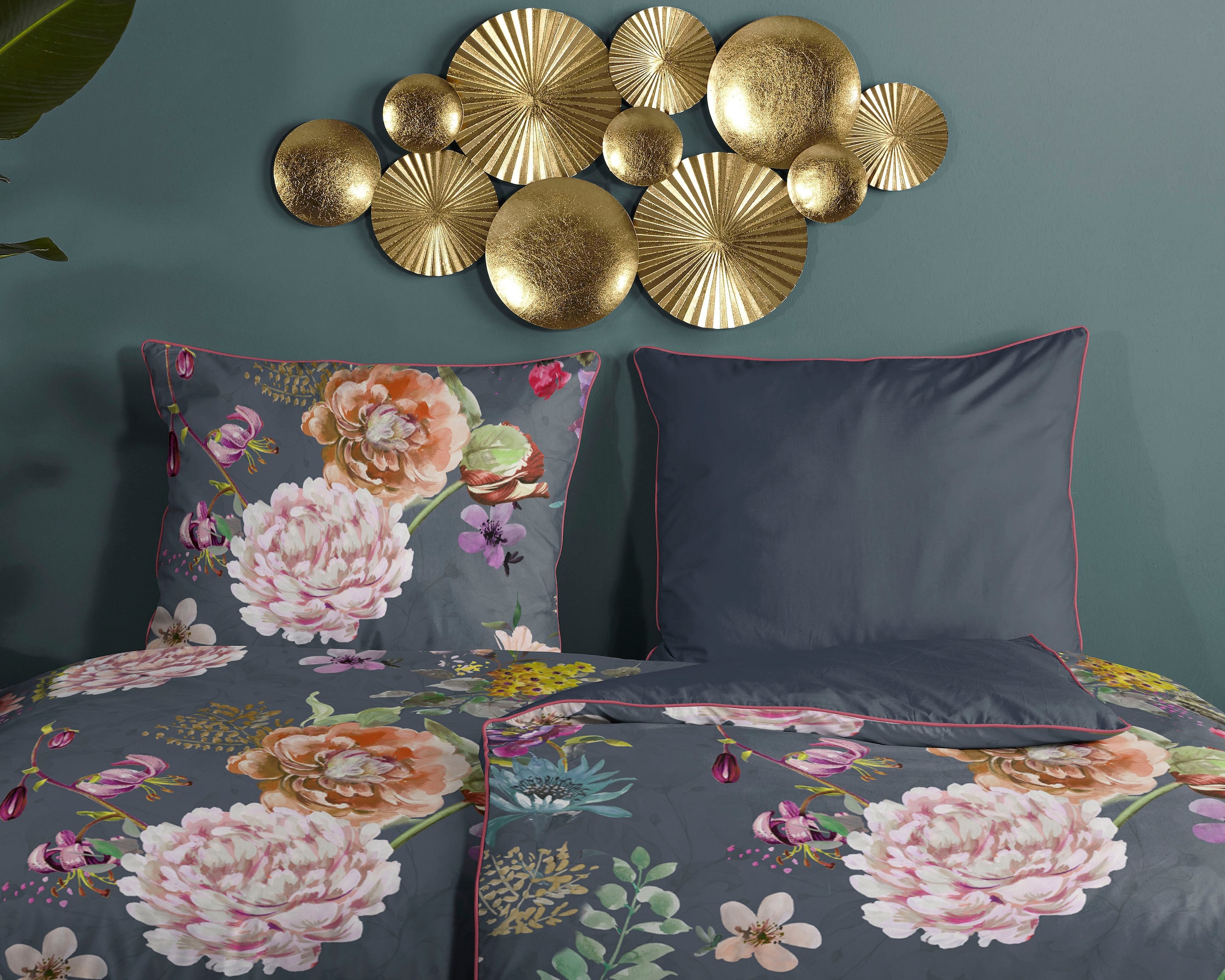 Descanso Wendebettwäsche »Parma«, Baumwolle, Satin, 135x200, Biese, Reissverschluss, Wendeoptik, Blumen