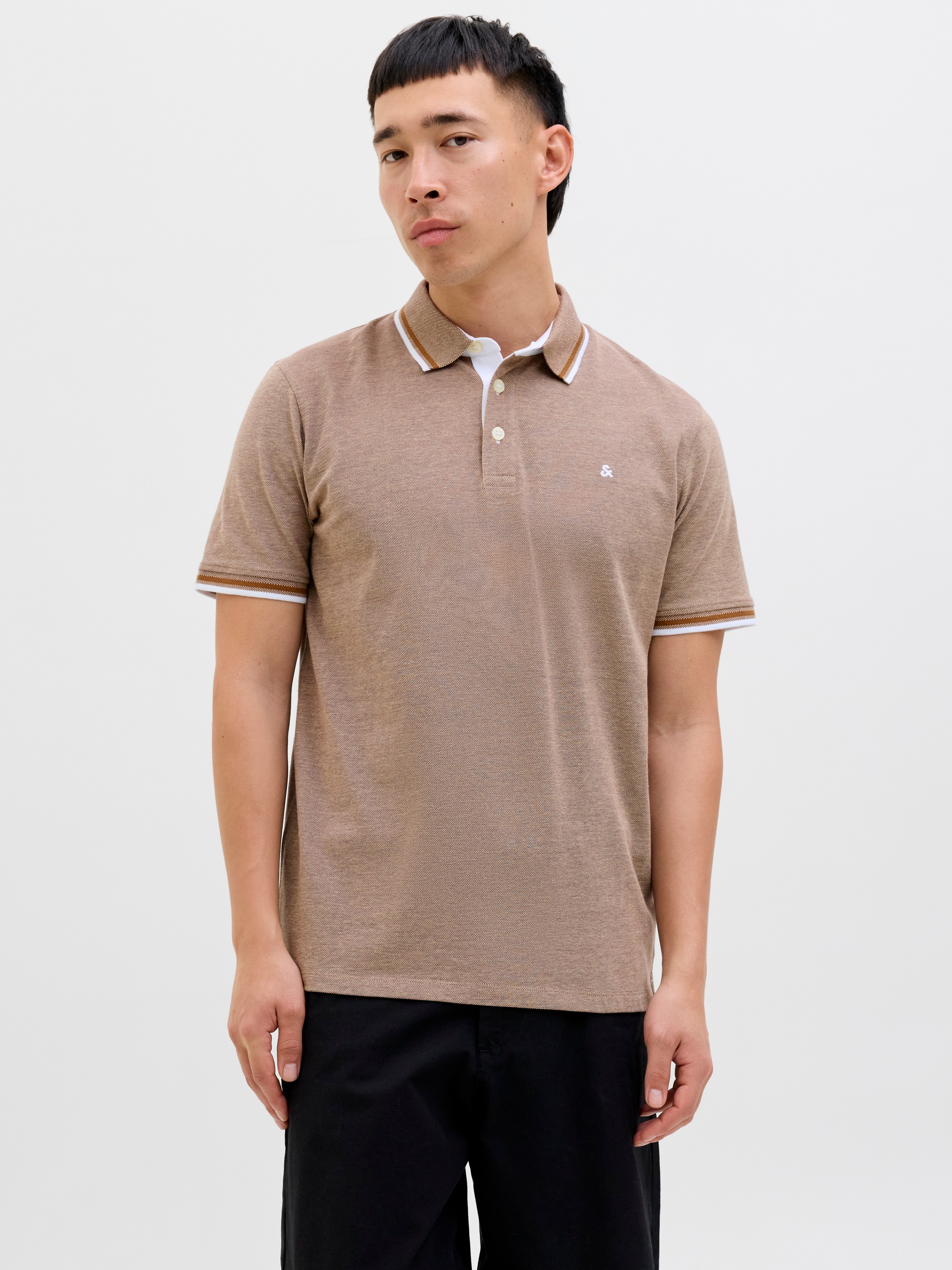 Jack & Jones Poloshirt "JJEPAULOS Poloshirt mit klassischem Kragen und figurbetonter Form" Logostickerei, modisch, schmal, Baumwolle, Polokragen