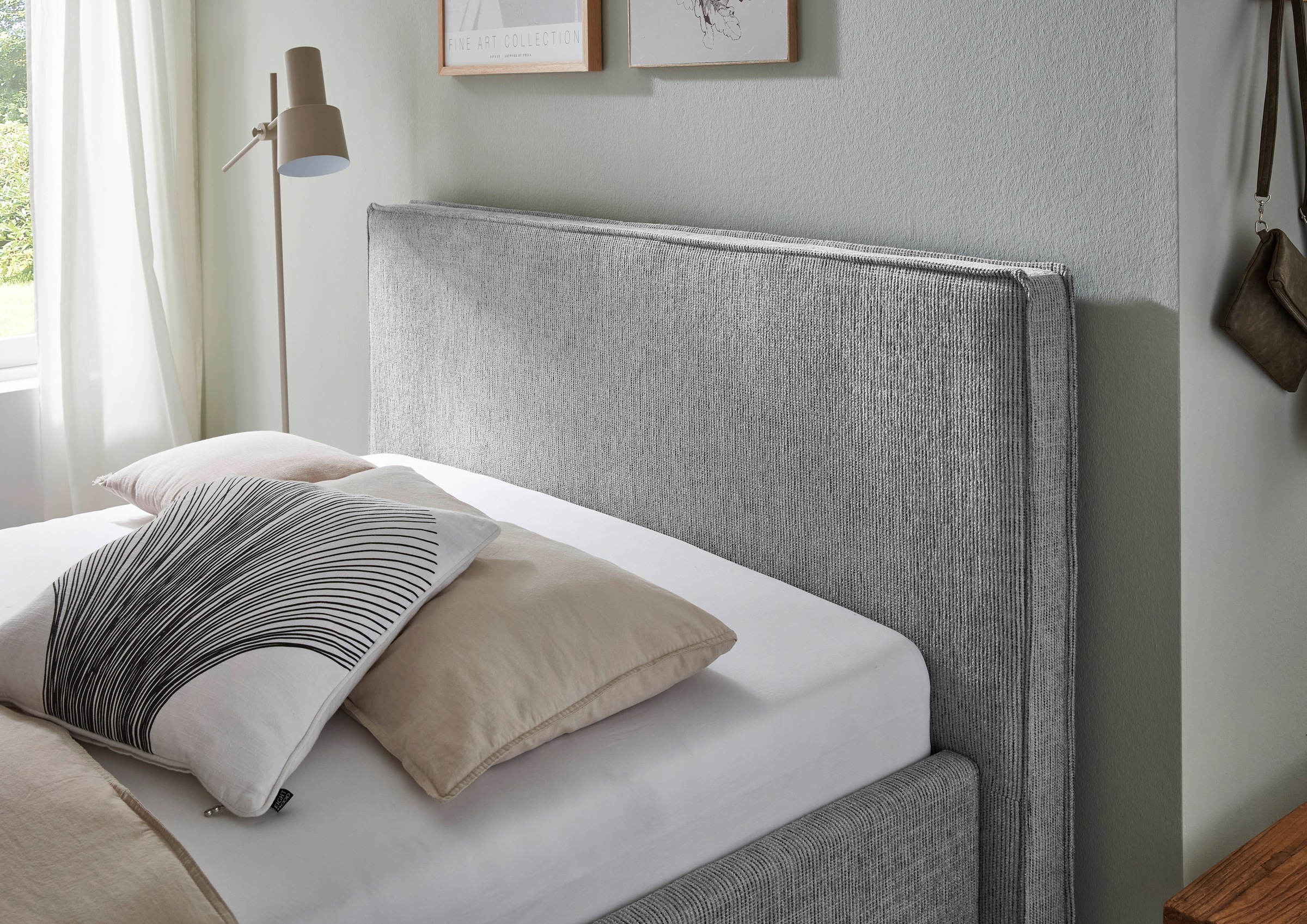 meise.möbel Polsterbett »Riva II«, mit schwarzen Metallfüssen, wahlweise mit Bettkasten