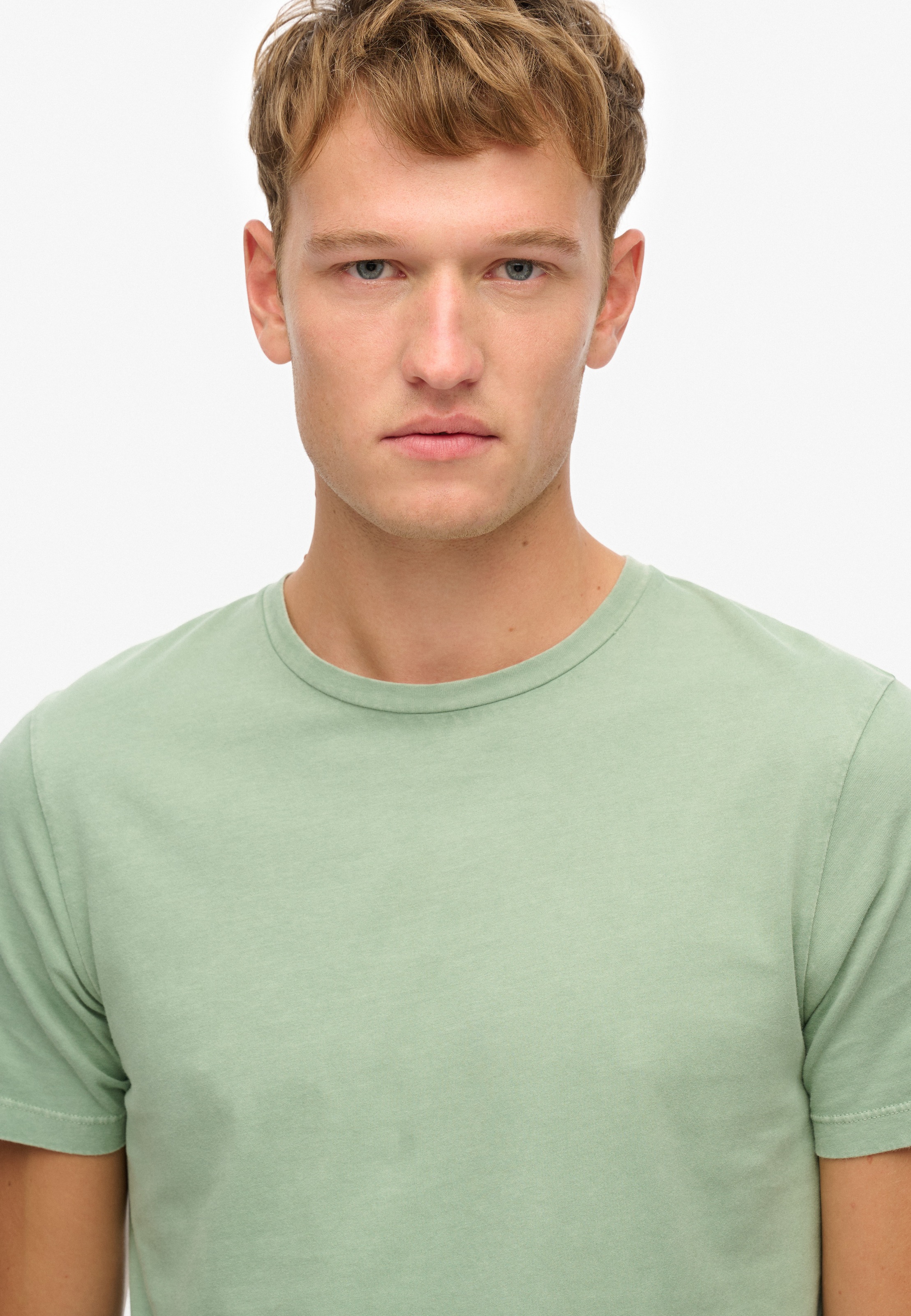 Superdry Rundhalsshirt »CLASSIC ESSENTIAL TEE«