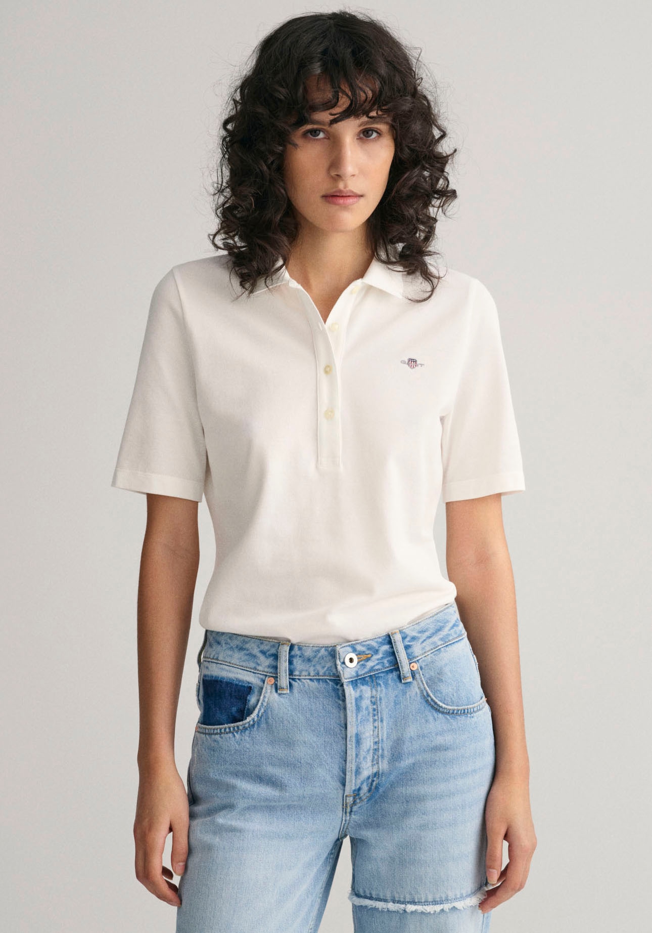 Gant Poloshirt »SLIM SHIELD KA PIQUE POLO«, mit grafischer Logostickerei auf der Brust