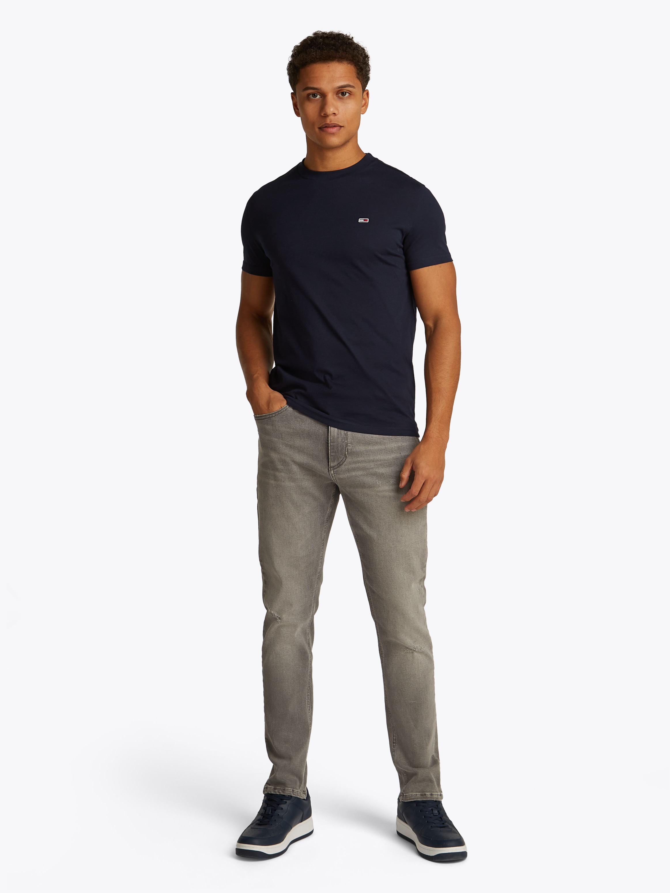 Tommy Jeans Plus Rundhalsshirt »TJM XSLIM 2PACK JERSEY TEE EXT«, (Packung, 2er-Pack), in Grossen Grössen, Logostickerei