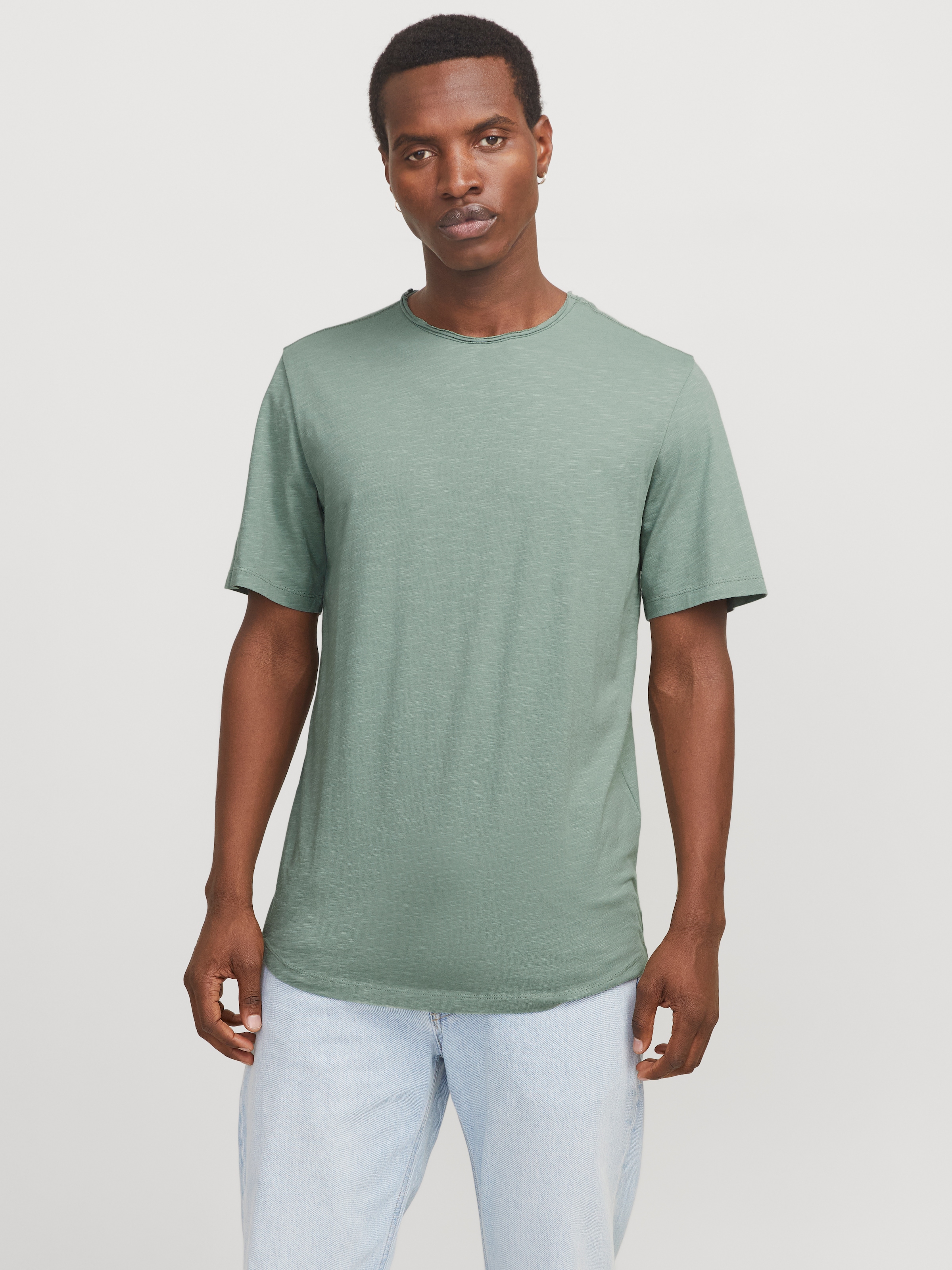 Jack & Jones Rundhalsshirt »JJEBASHER TEE O-NECK SS NOOS« mit Rundhalsausschnitt