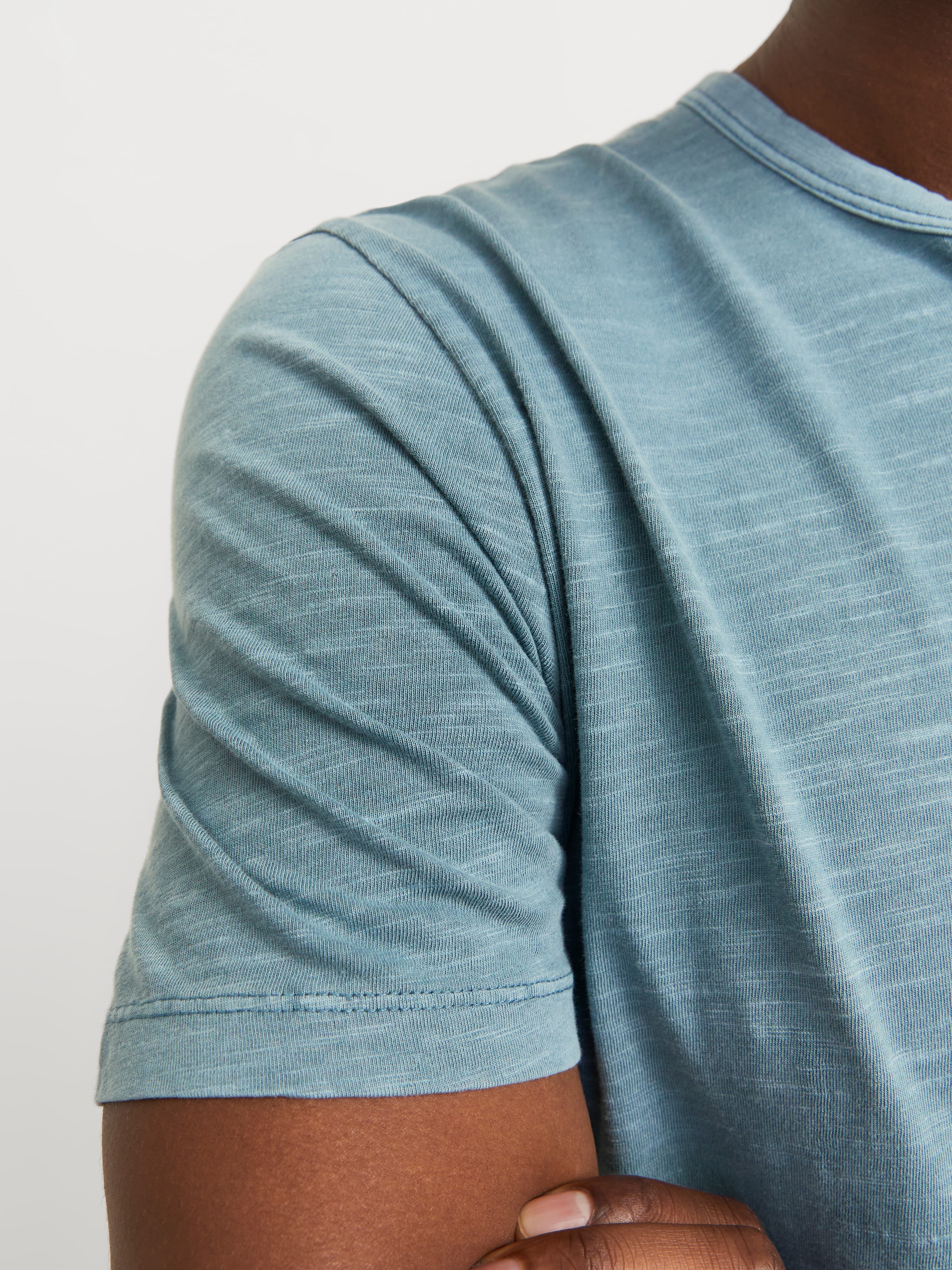 Jack & Jones T-Shirt »JJESPLIT NECK TEE SS NOOS«, mit V-Ausschnitt
