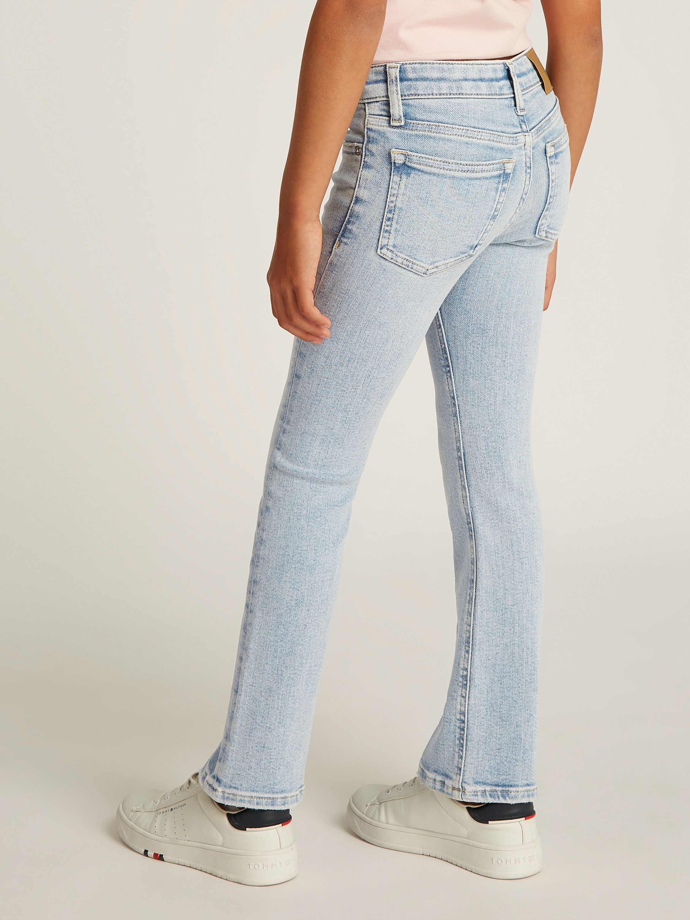 Calvin Klein Jeans Bootcut-Jeans »MR FLARE LIGHT BLUE VISUAL DENIM«, für Kinder bis 16 Jahre mit Logopatch