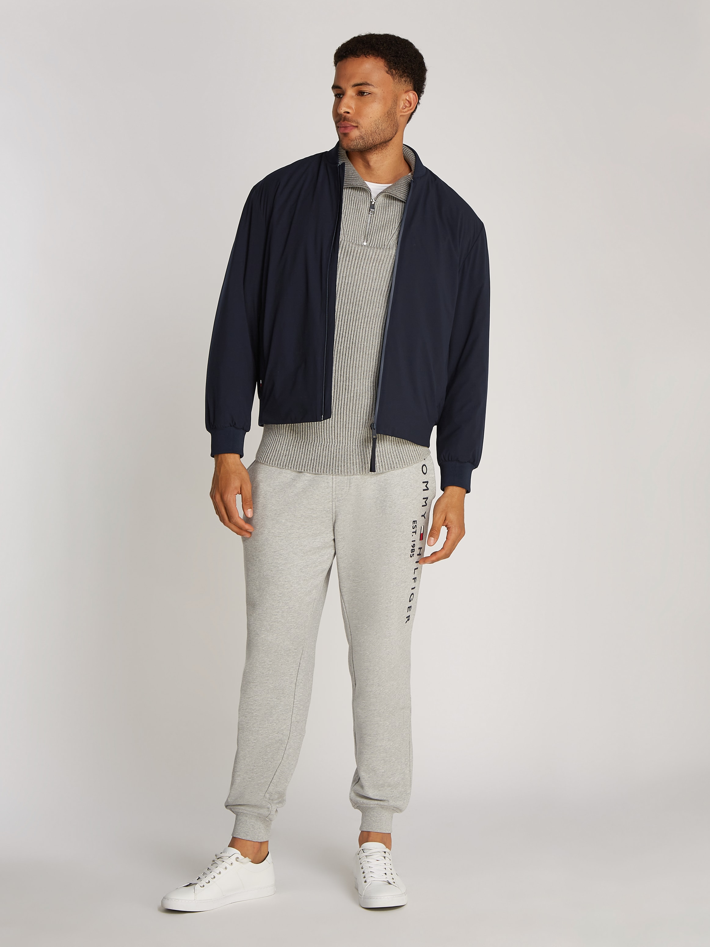 Tommy Hilfiger Bomberjacke »TECH BOMBER«, mit wasserabweisendem Reissverschluss