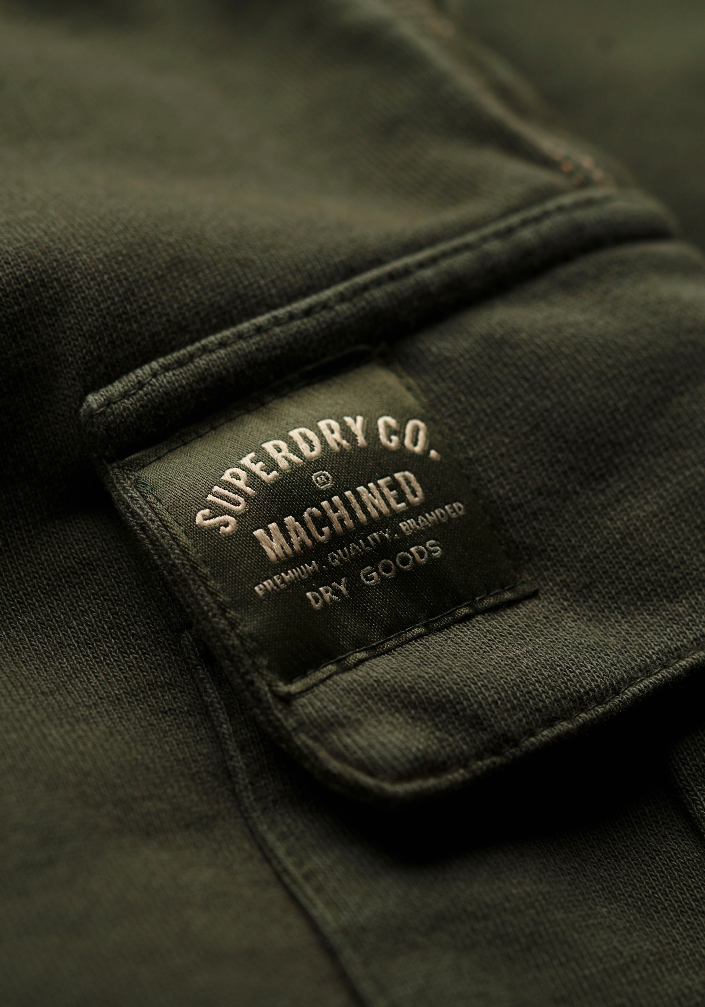 Superdry Cargoshorts »SD-CONTRAST STITCH CARGO SHORT«