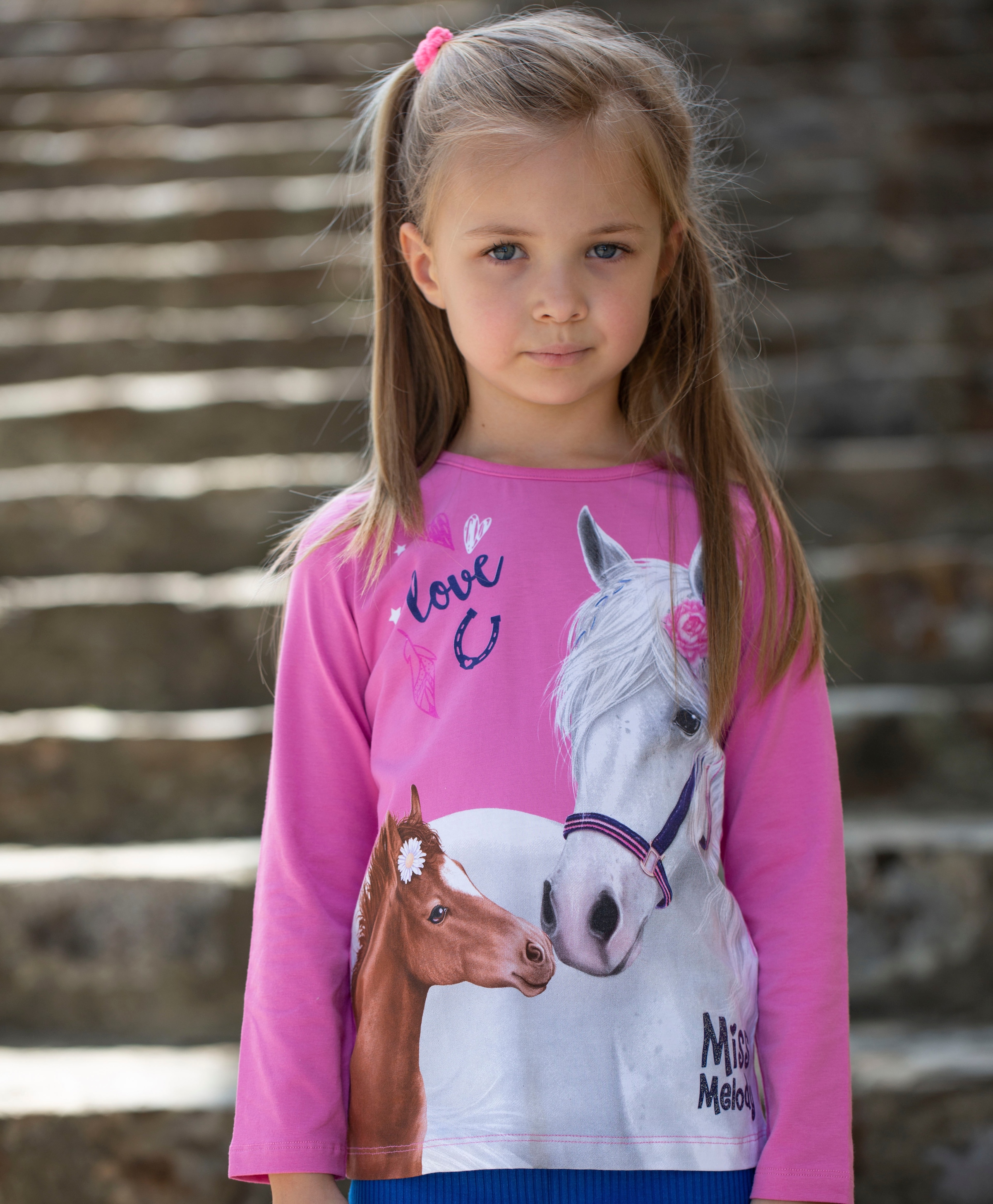 Miss Melody Langarmshirt mit grossem Pferde-Frontmotiv