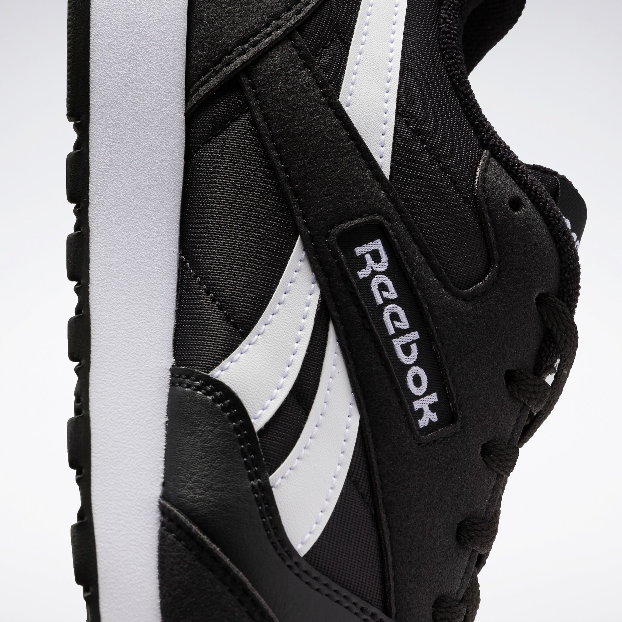 Reebok Classic Sneaker »ULTRA FLASH«