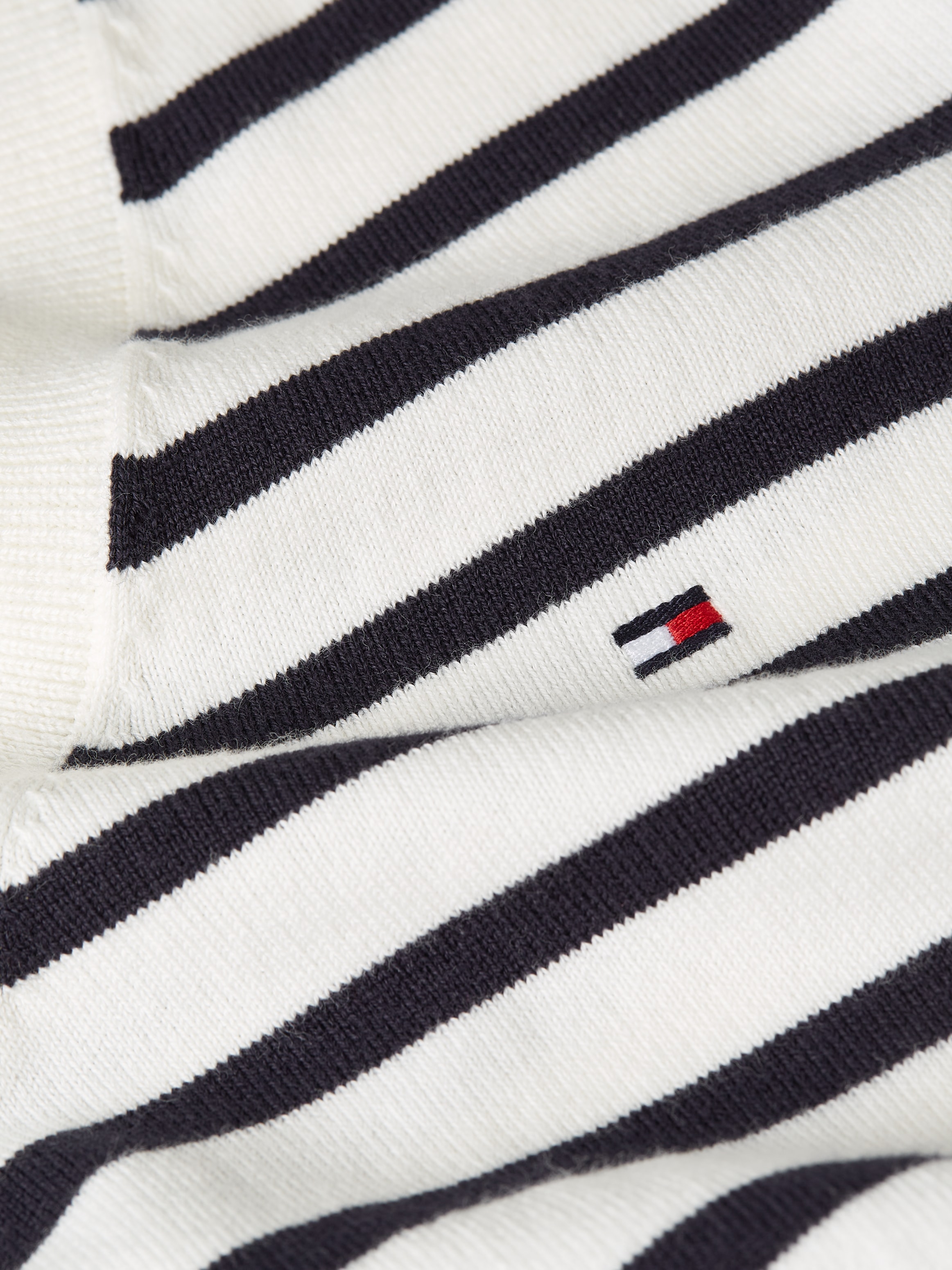 Tommy Hilfiger V-Ausschnitt-Pullover, mit Logo-Stickerei