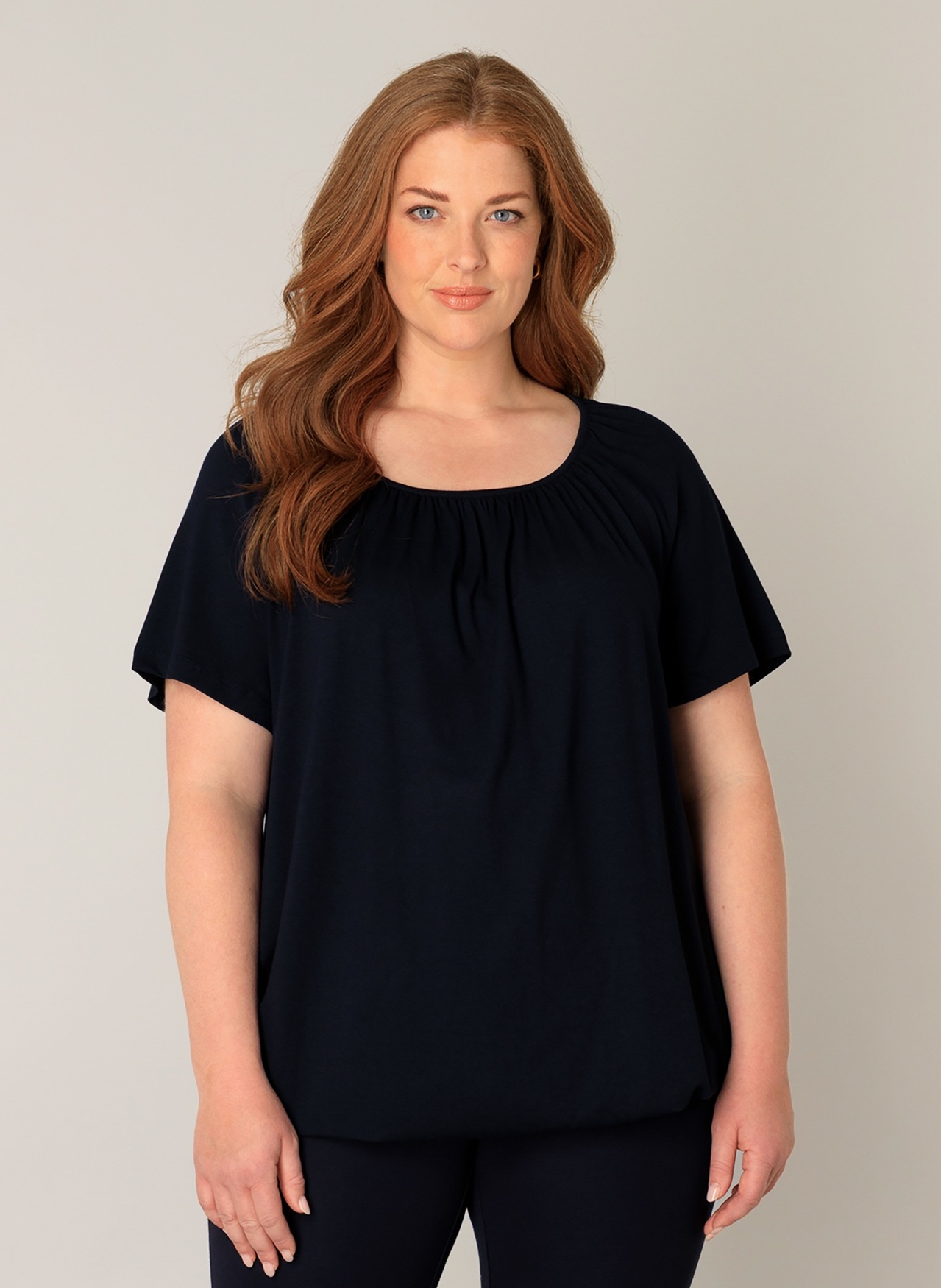 Base Level Curvy Ballonshirt »Yoni« mit gerafftem Rundhalsausschnitt