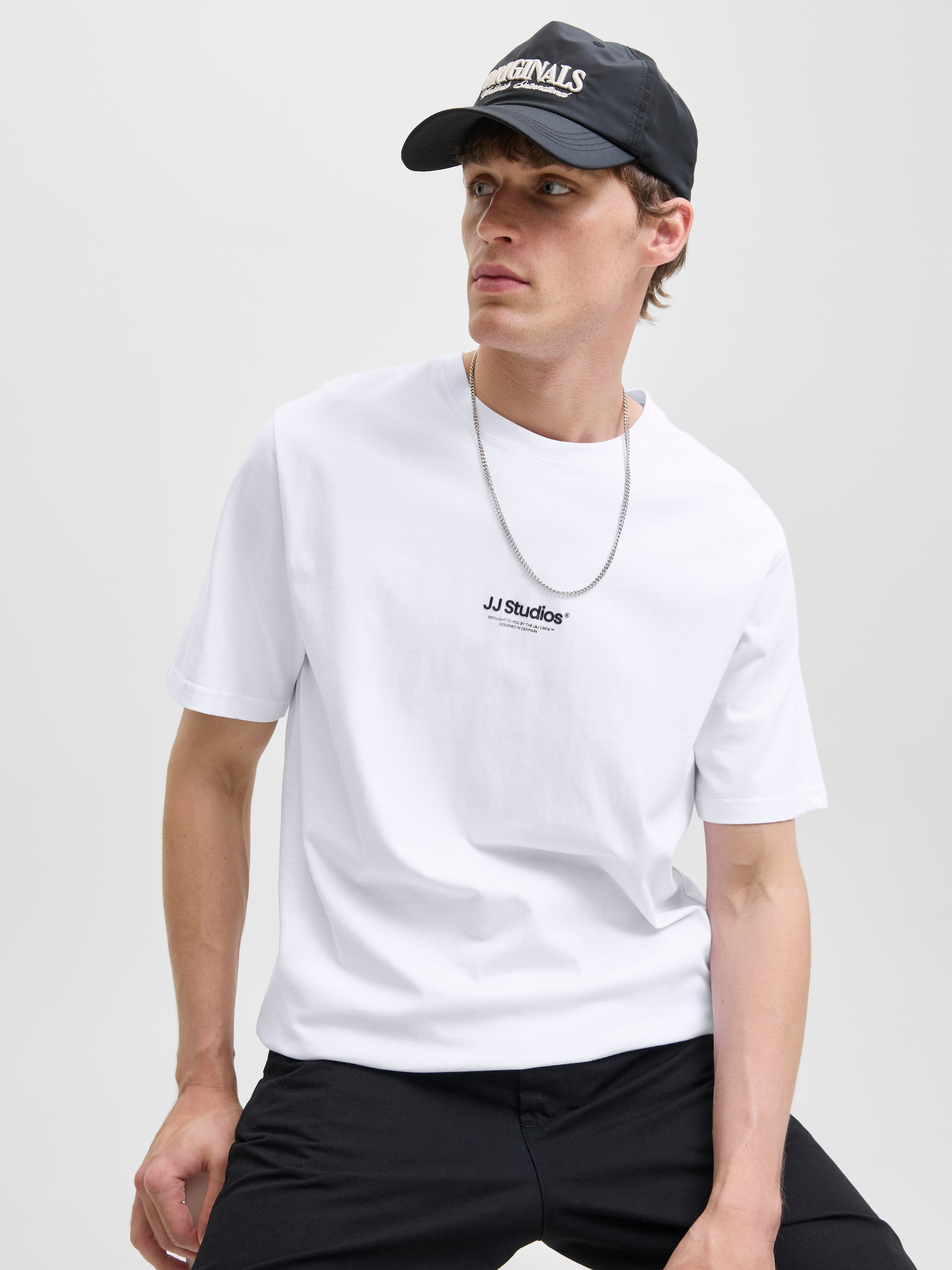 Jack & Jones T-Shirt »JJESOHO TEE SS CREW NECK NOOS« mit stylischen Print