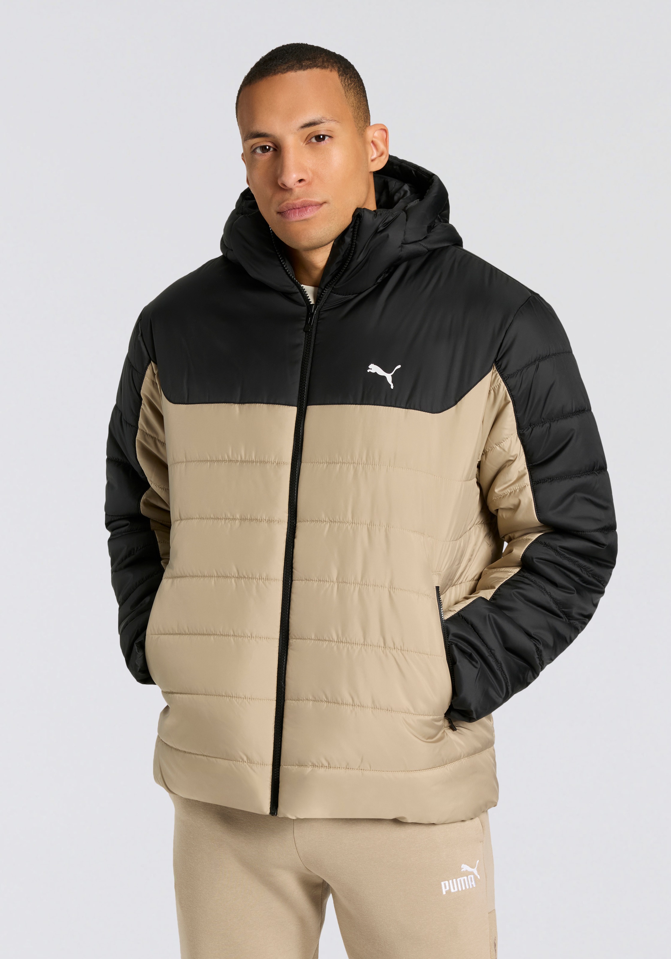 PUMA Winterjacke »ESS HOODED PADDED JACKET« mit Kapuze mit Kapuze, mit Eingrifftaschen, mit Reissverschluss