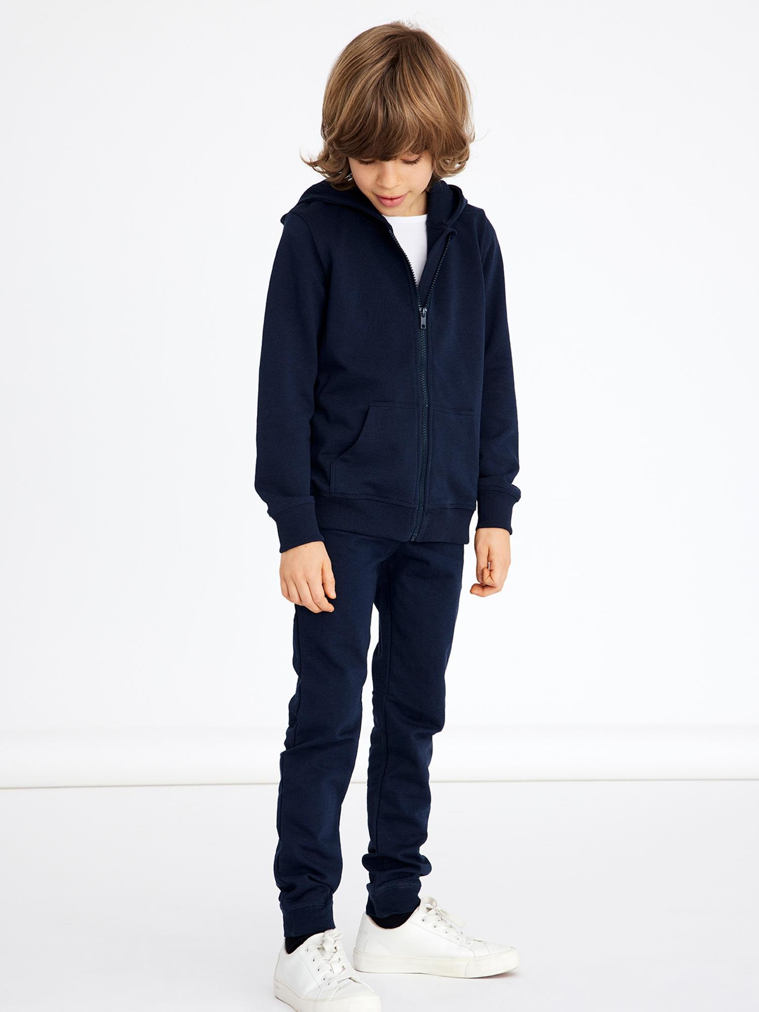 Name It Kapuzensweatjacke »NKMNESWEAT – Sweatjacke mit Kängurutasche« unifarben, casual, regular fit, Sweatware, Rundhals