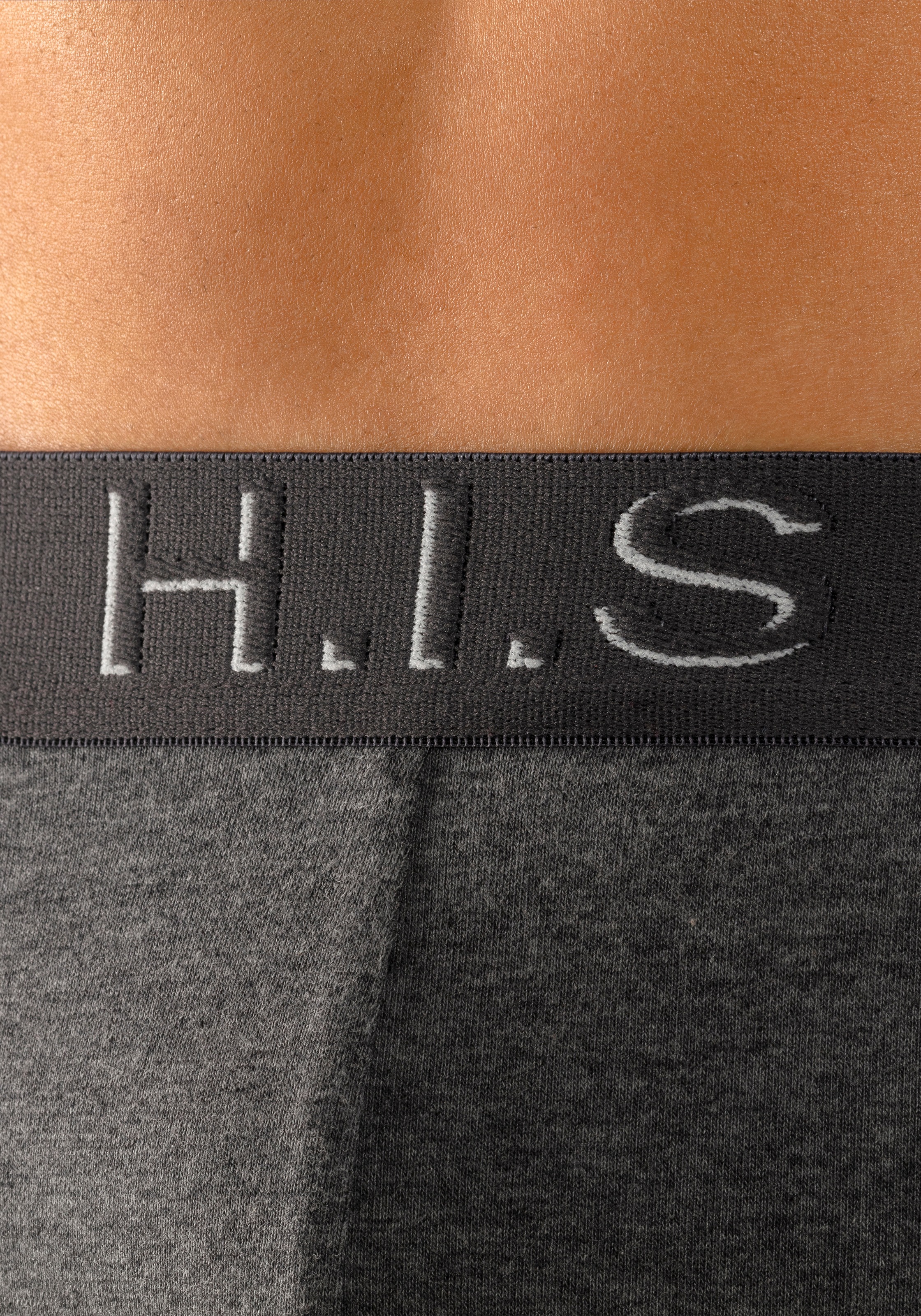H.I.S Hipster, (Packung, 5 St.), knapp sitzende Boxershorts am Webbund mit Logoschriftzug mit 3D Effekt