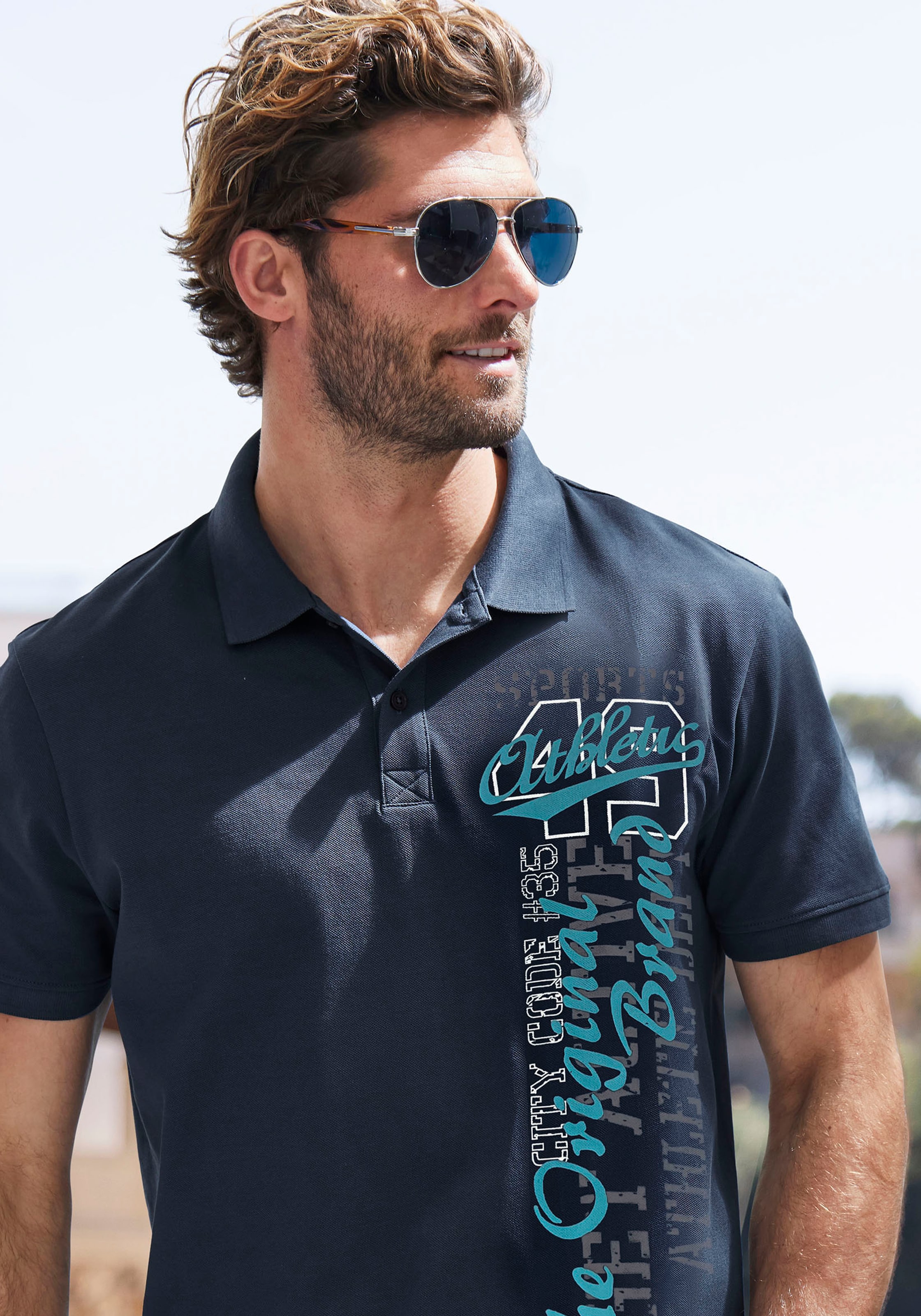 John Devin Poloshirt, mit grossem Druck vorn aus Baumwoll-Piqué