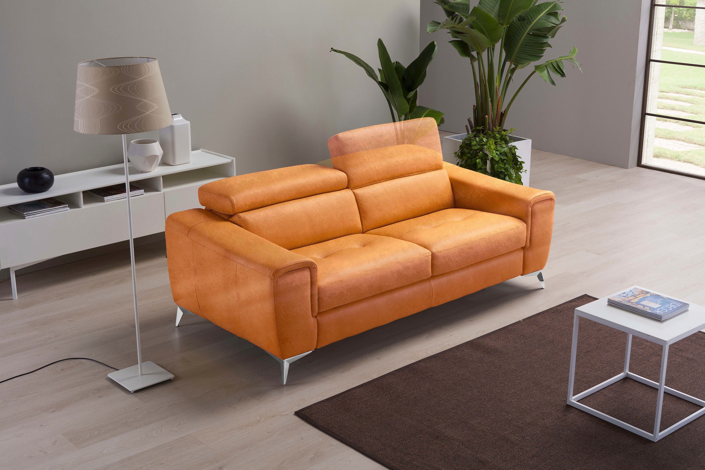 Egoitaliano 2,5-Sitzer »Francine, Designsofa, Loungesofa«, Kopfteile manuell verstellbar, mit edlen Metallfüssen