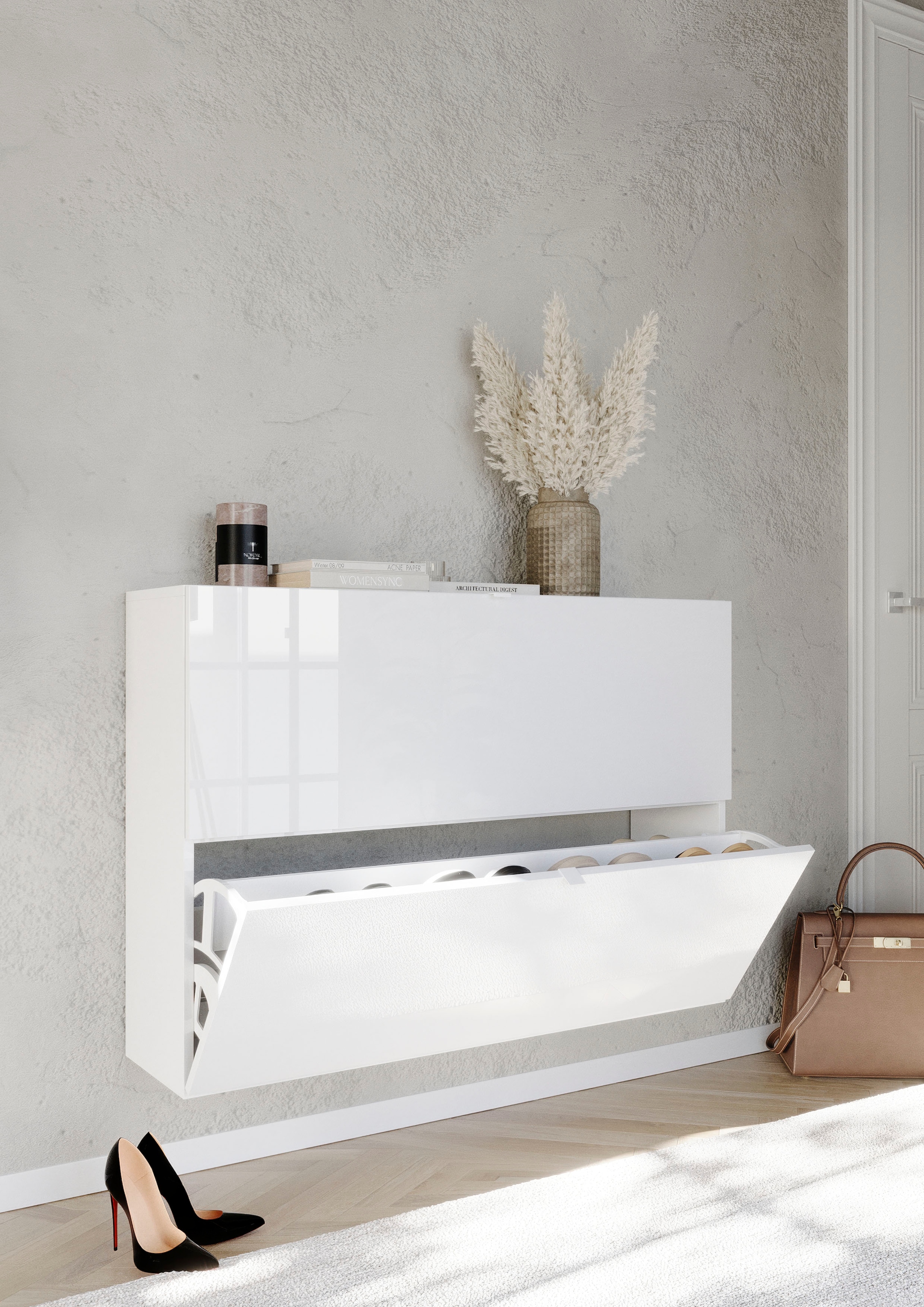 INOSIGN Schuhschrank »SMILE Breite 104 cm, 2 Klappen, komplett Weiss Hochglanz lackiert,«, Schuhkipper hängend o. stehend montierbar, 4 Fächer, Metallgriffe