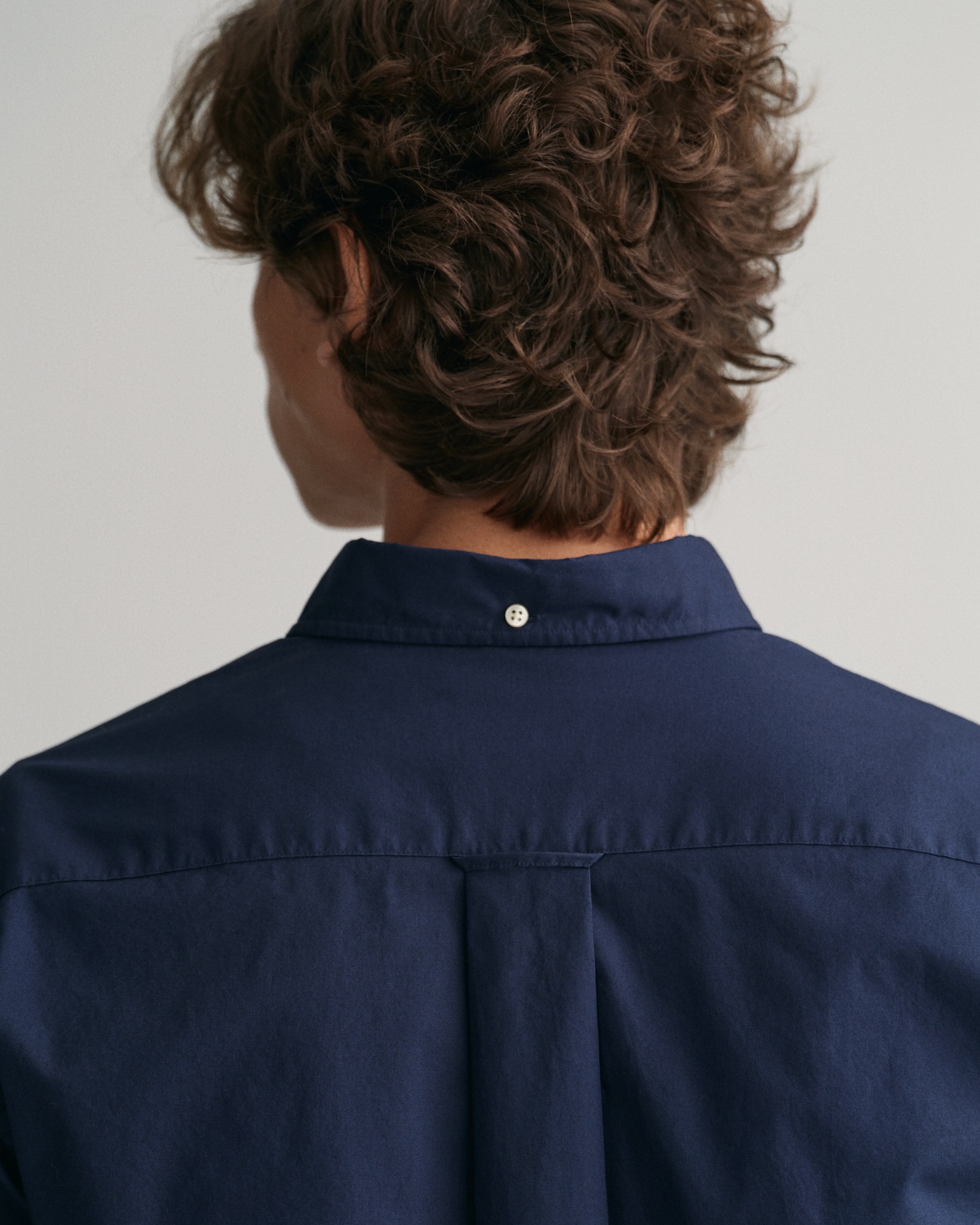 Gant Langarmhemd »Regular Fit Popeline Hemd leicht strapazierfähig pflegeleicht«, mit Label Stickerei auf der Brusttasche