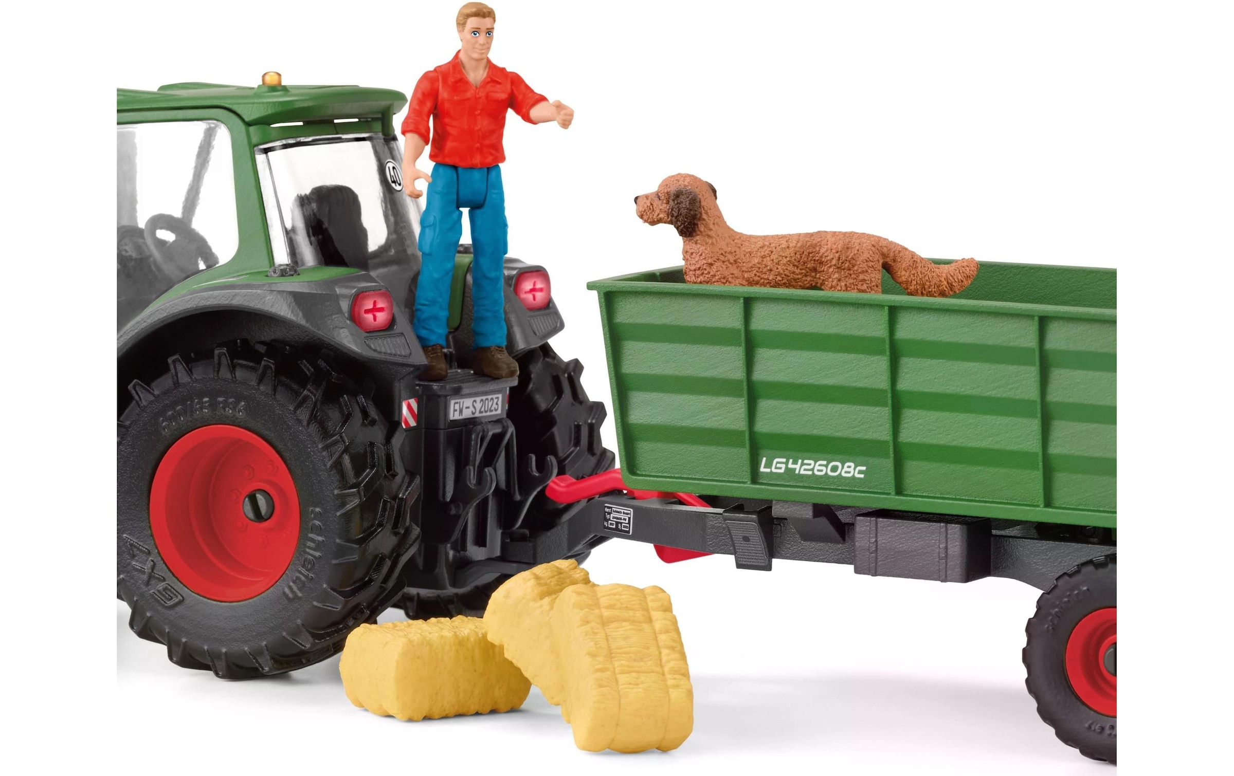 Schleich® Spielwelt »Farm World Traktor mit Anhänger«
