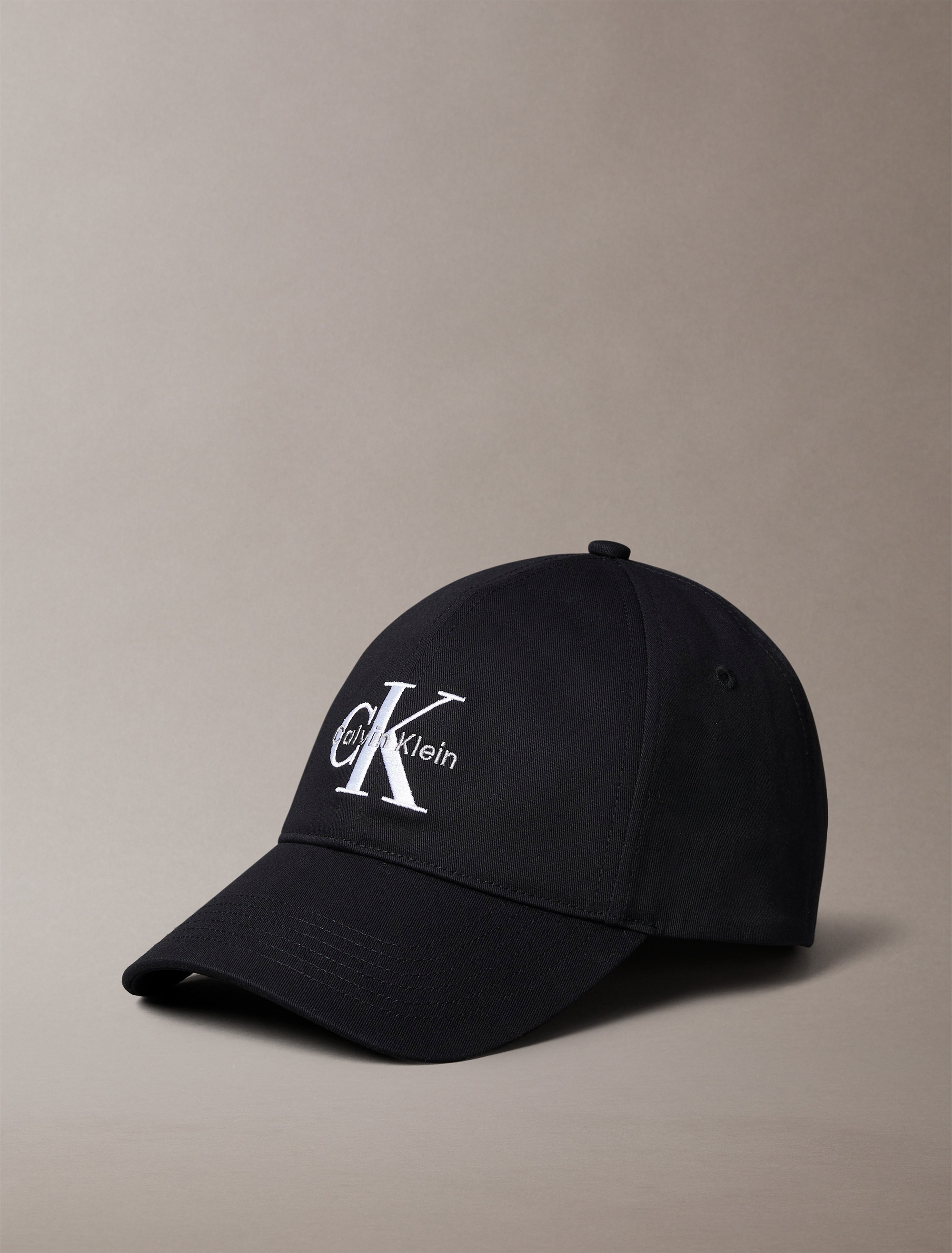 Calvin Klein Jeans Baseball Cap »MONOLOGO EMBROIDERY BASEBALL HAT«, Mit festem Schirm