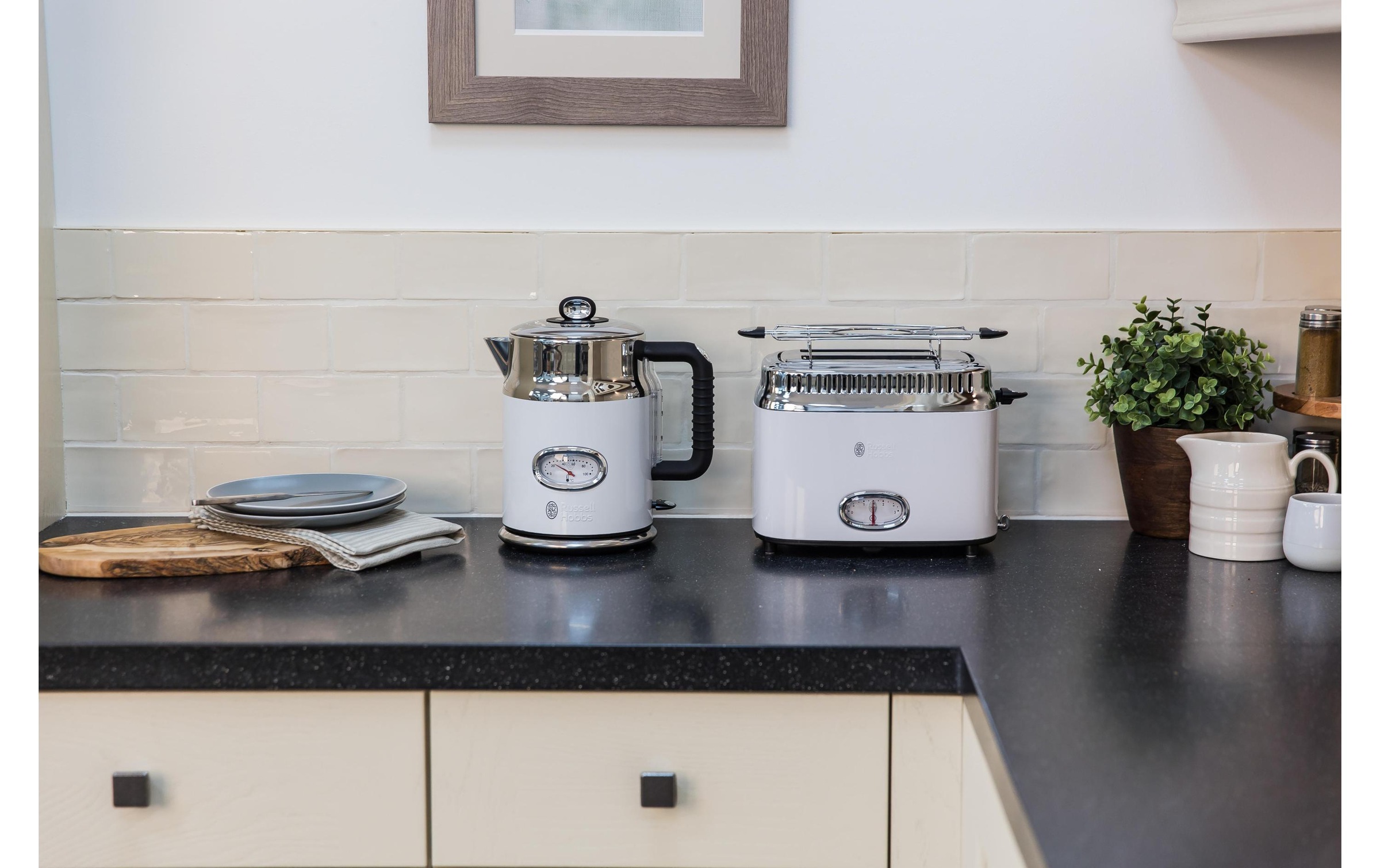RUSSELL HOBBS Wasserkocher »Retro 21674-70«, 1,7 l, 2400 W