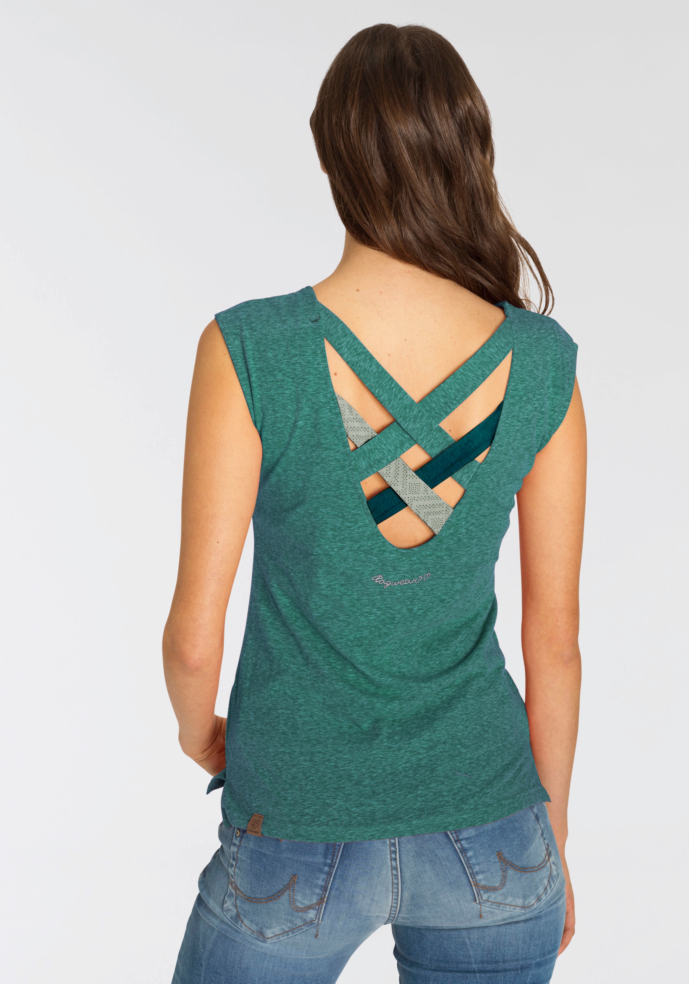 T-Shirt »SOFIA O«, mit besonderem Rückenausschnitt