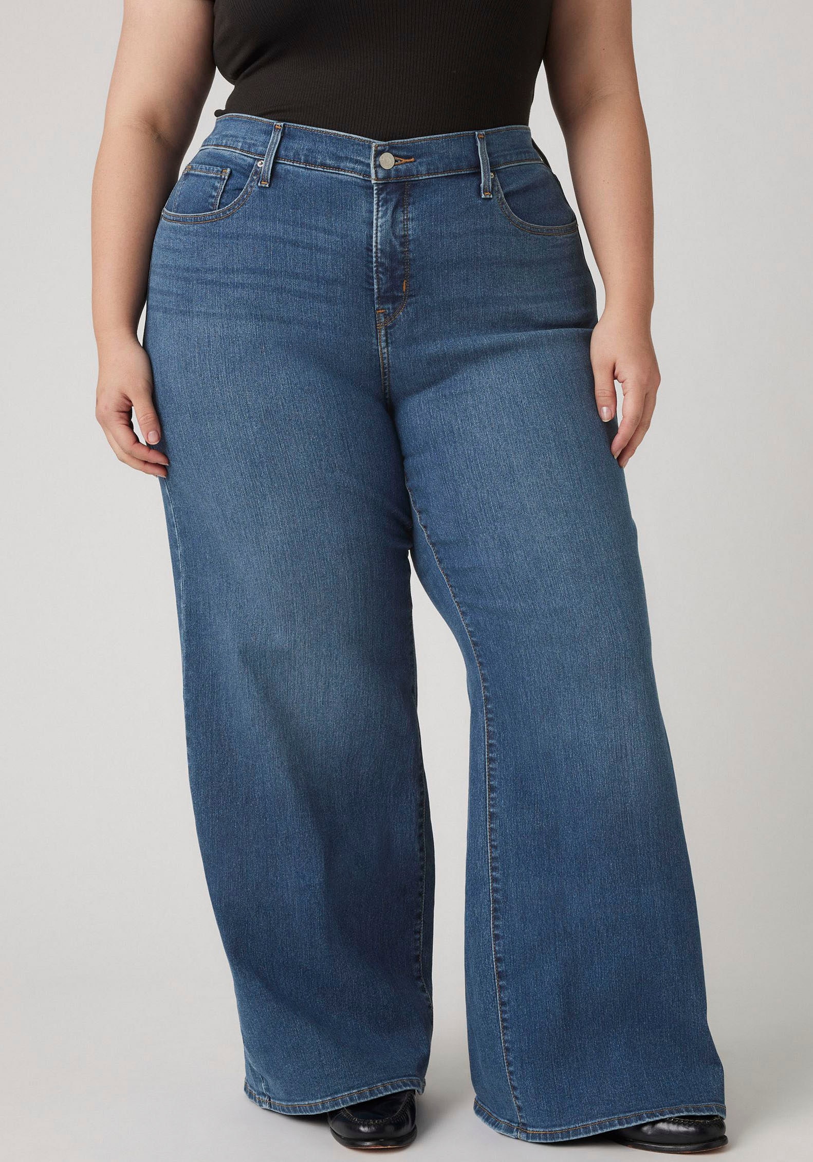 Levi's® Plus Weite Jeans »PL 318 SHAPING WIDE LEG« im Five-Pocket Style