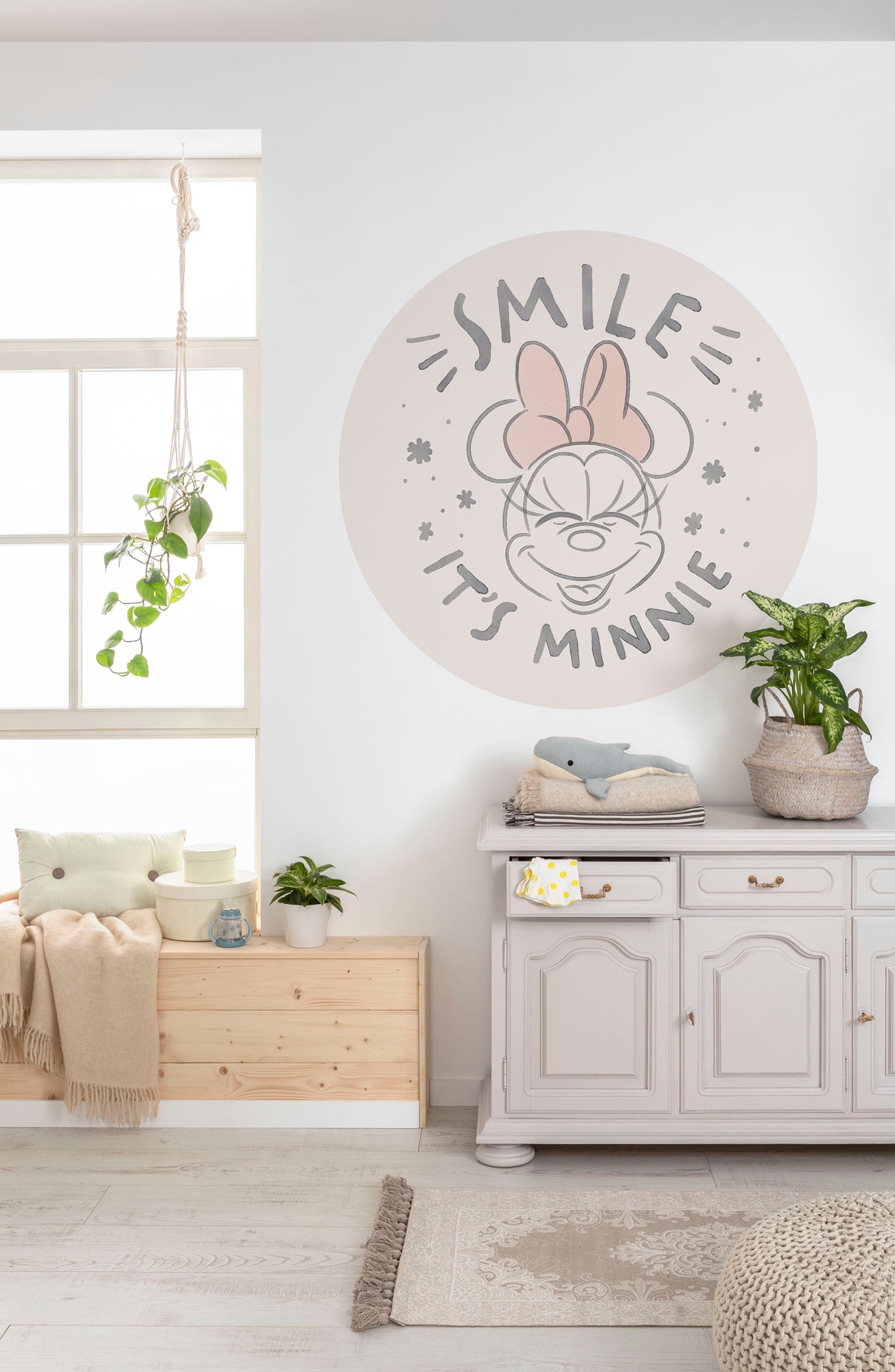 Komar Fototapete »Vlies selbstklebend - Minnie Chubby Cheeks - Grösse 125 x 125 cm«, bedruckt, Kinderzimmer
