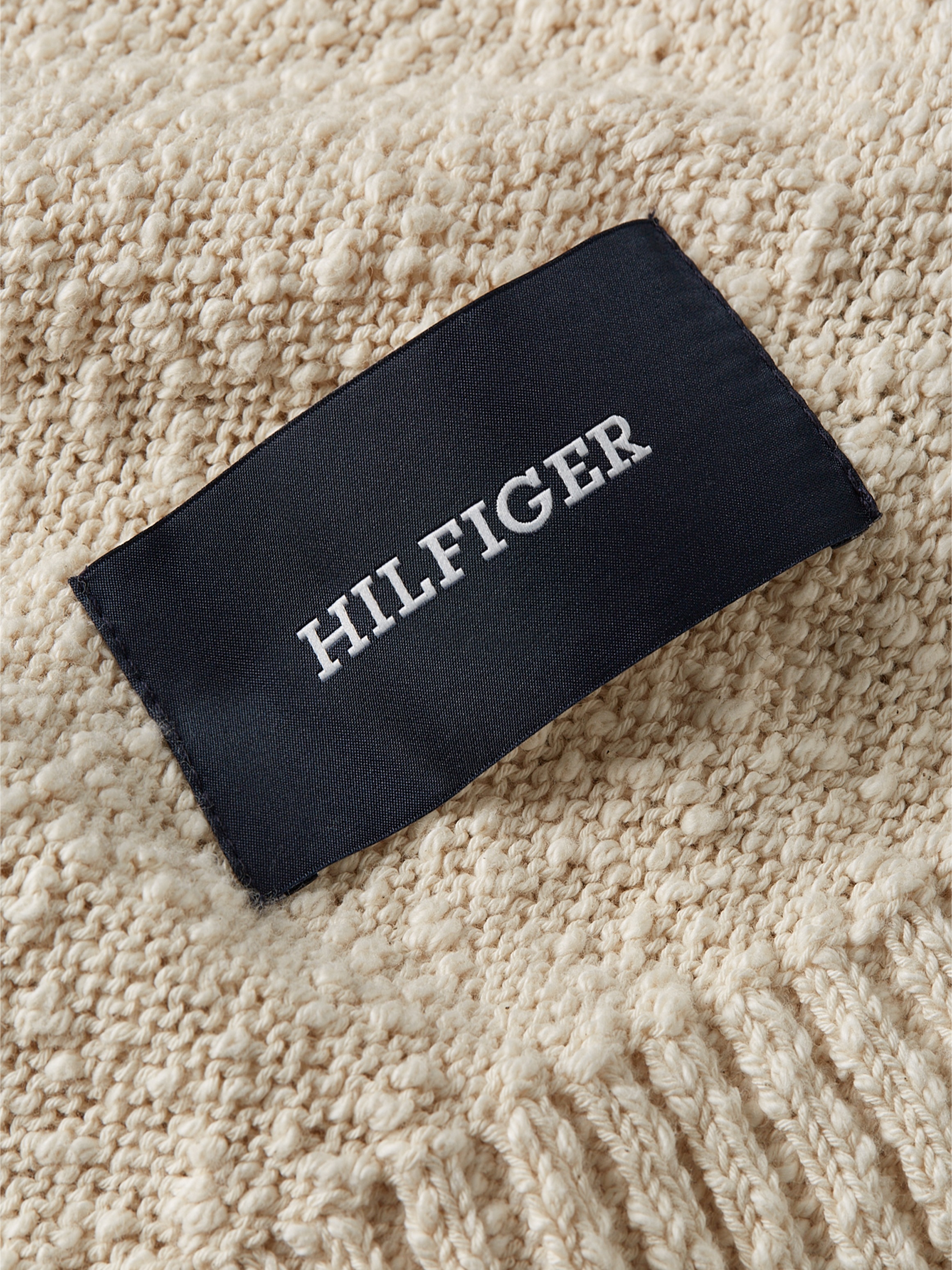 Tommy Hilfiger Strickpullover »SLUB YARN C NK«, mit Logostickerei am Ärmel