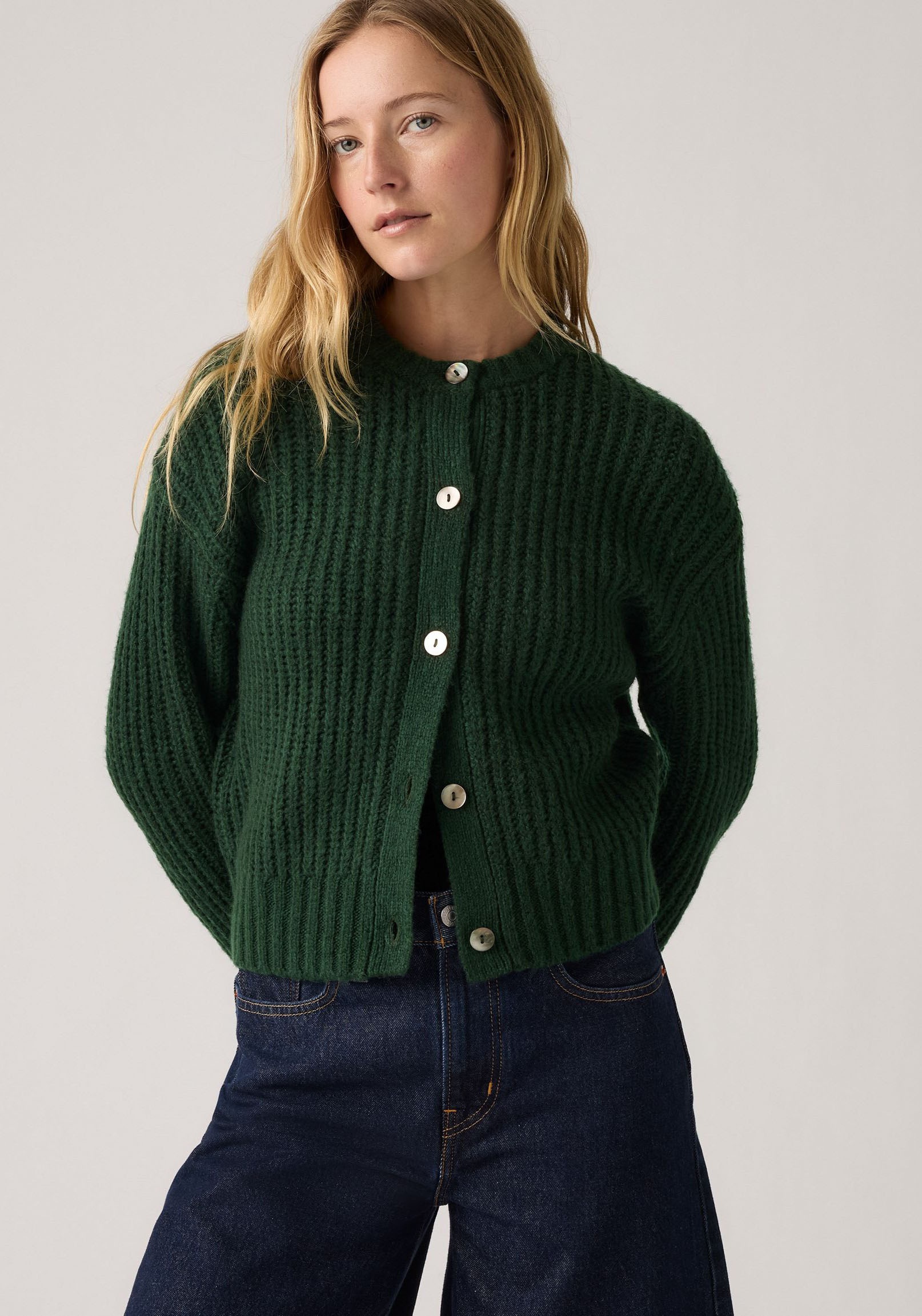 Levi's® Strickjacke Wärmender, pflegeleichter Materialmix