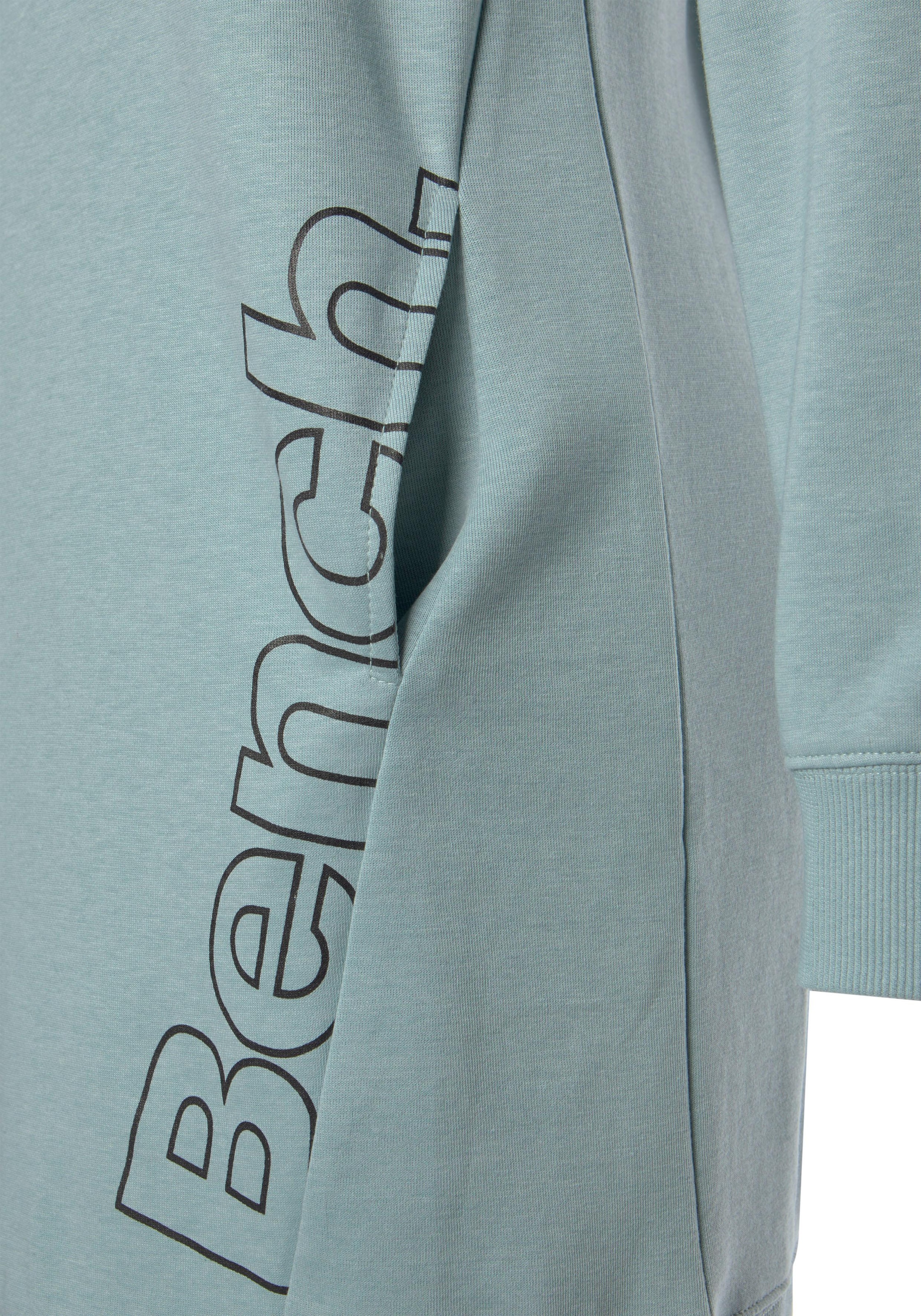 Bench. Loungewear Sweatkleid, mit seitlichem Logoprint