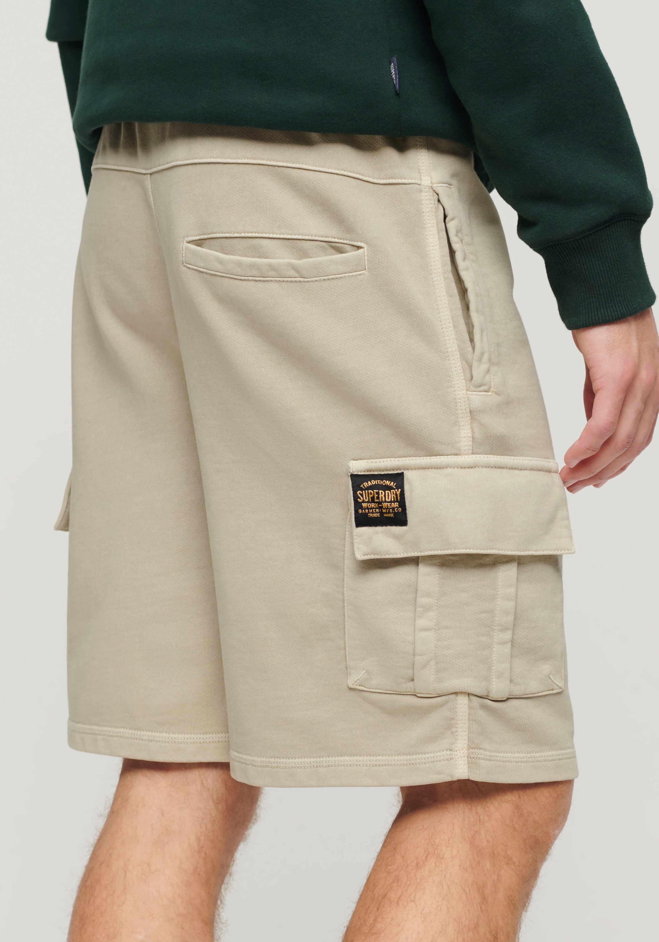 Superdry Cargoshorts »SD-CONTRAST STITCH CARGO SHORT«