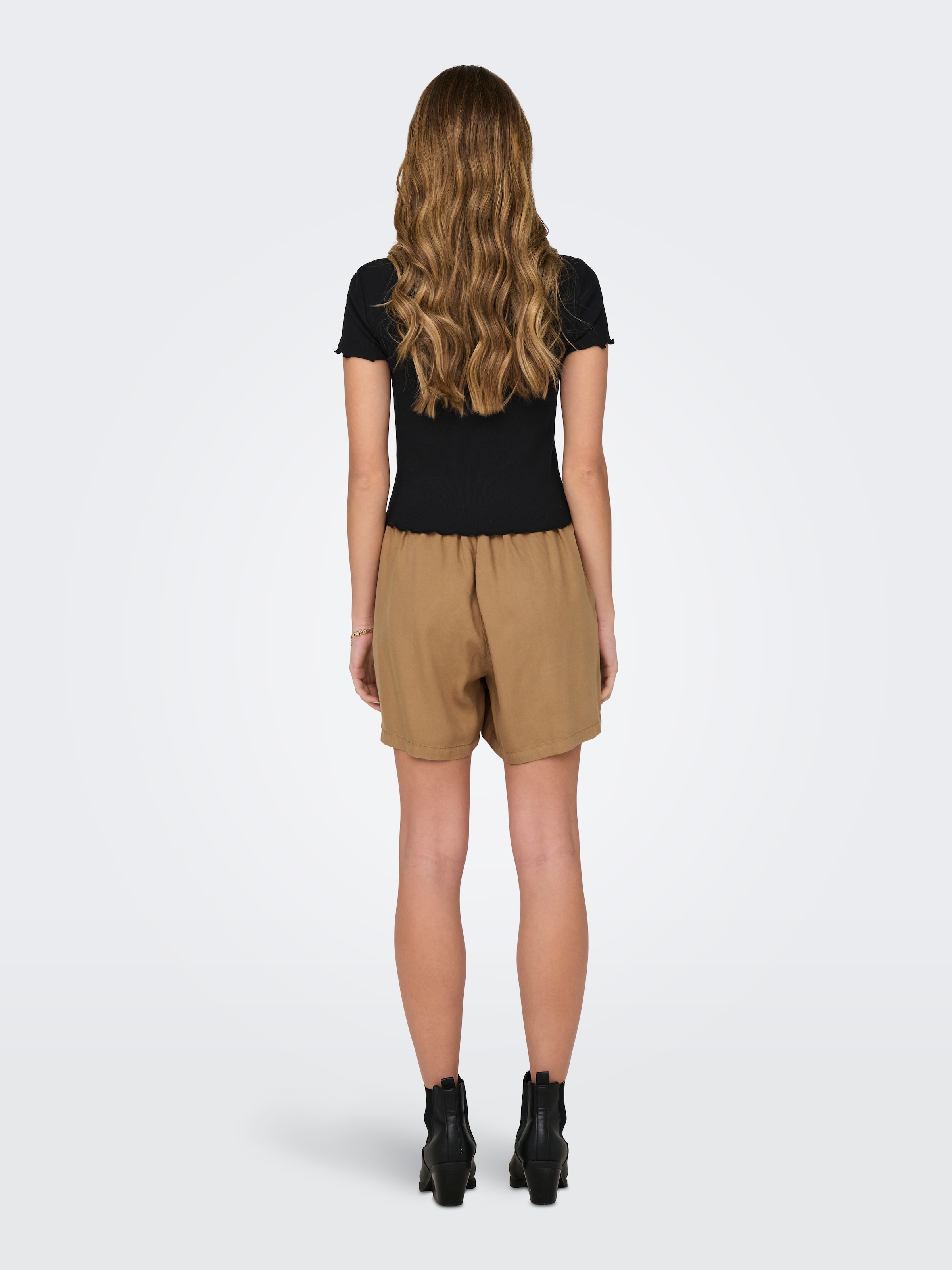 ONLY Kurzarmshirt »ONLBETTY S/S V-NECK TOP CC JRS«