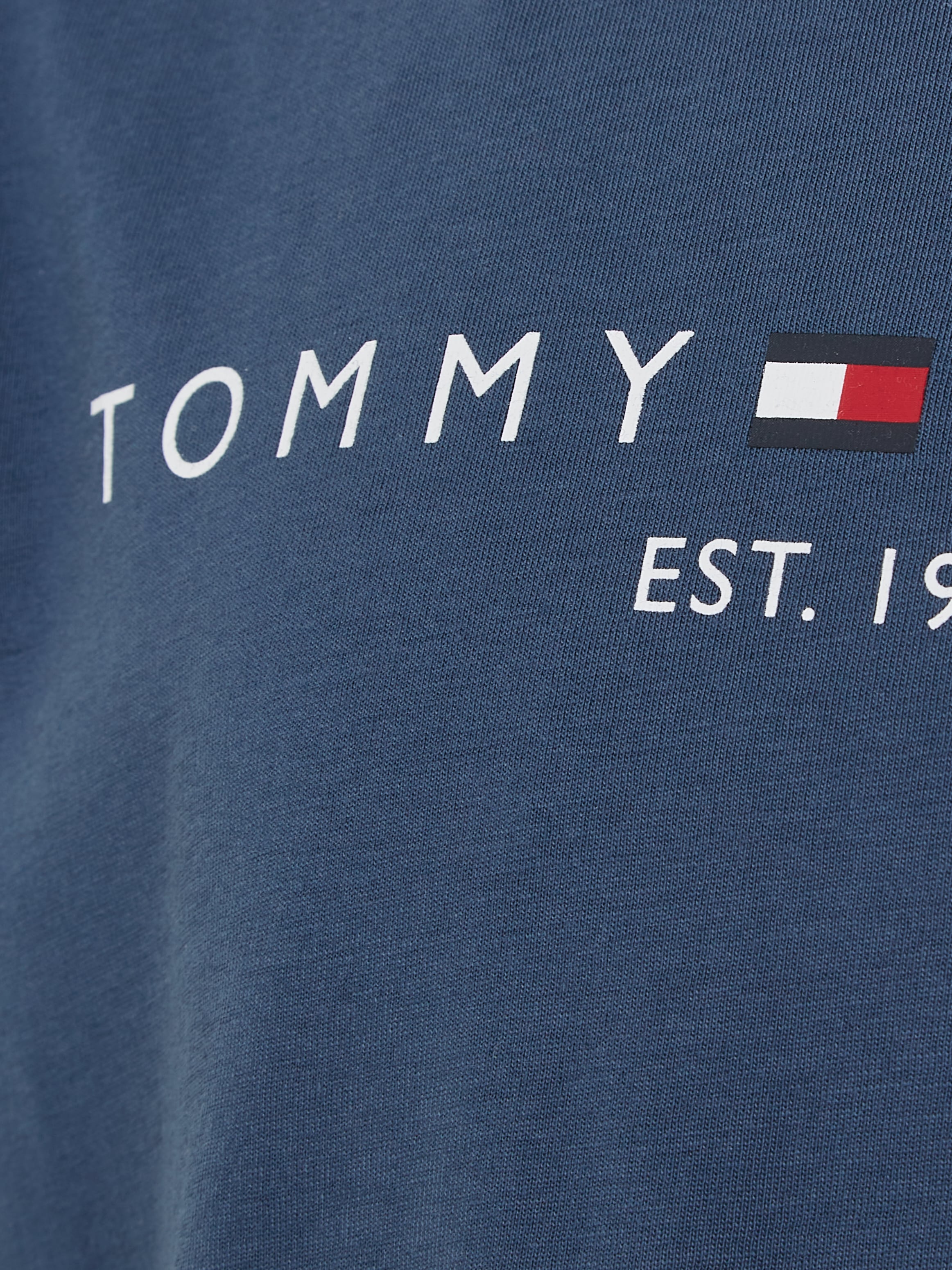 Tommy Hilfiger Kurzarmshirt »U ESSENTIAL TEE S/S«, Kinder bis 16 Jahre mit Logostickerei