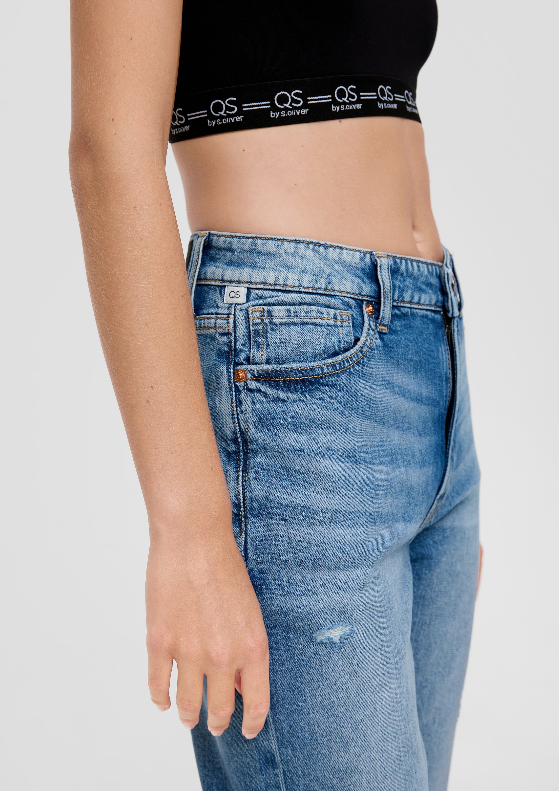 Q/S by s.Oliver 5-Pocket-Jeans, online Beinverlauf geradem bei shoppen Jelmoli-Versand Schweiz mit