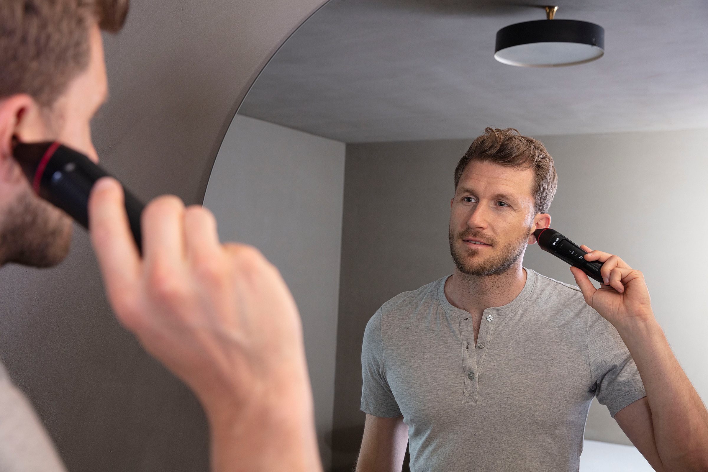 BEURER Multifunktionstrimmer »MN9X Multigroomer, zur Haarentfernung am ganzen Körper«, 5 Aufsätze, Inkl. 11 Aufsätze zum Trimmen und Rasieren, Schnittlängen 0,8 - 12 mm