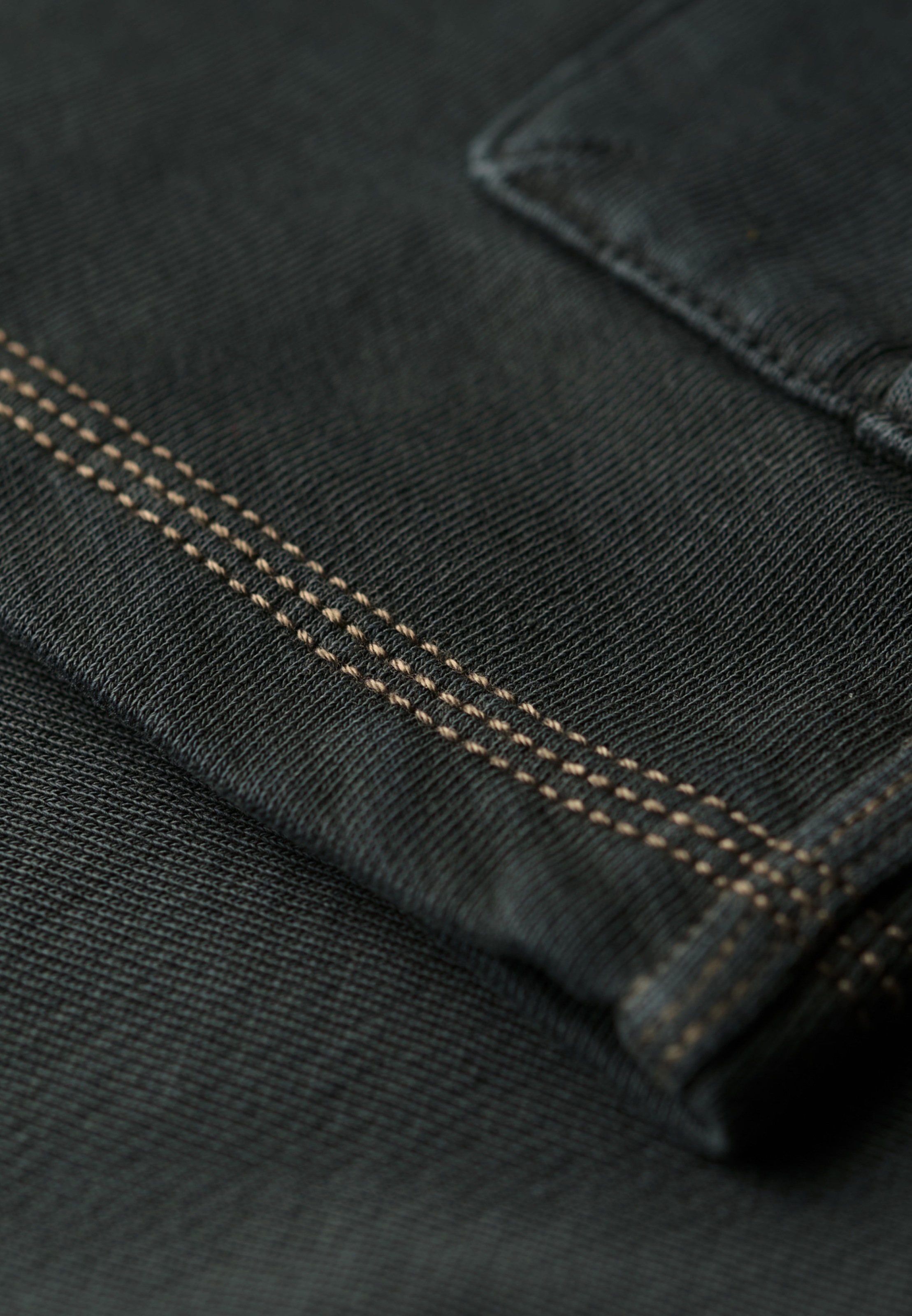 Superdry Cargoshorts »SD-CONTRAST STITCH CARGO SHORT«