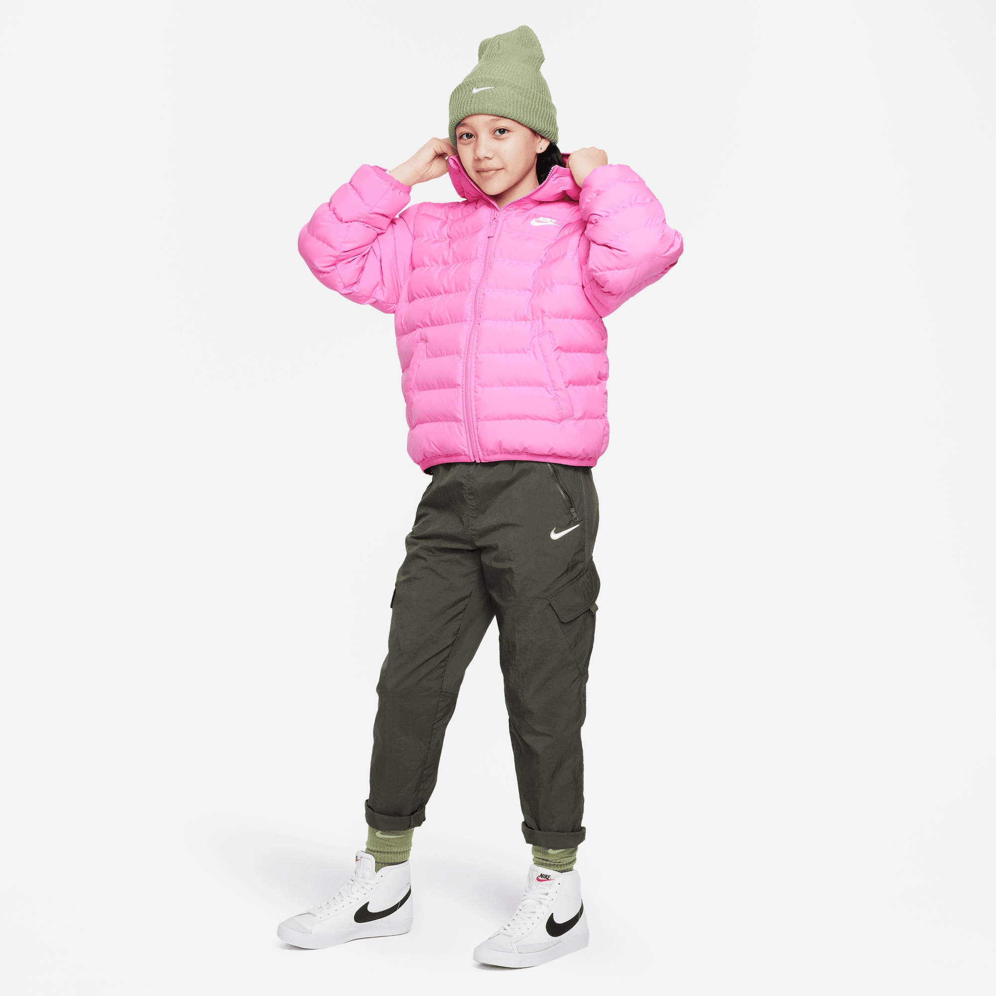Nike Sportswear Steppjacke »K NSW LOW SYNFL HD JKT - für Kinder«, mit Kapuze