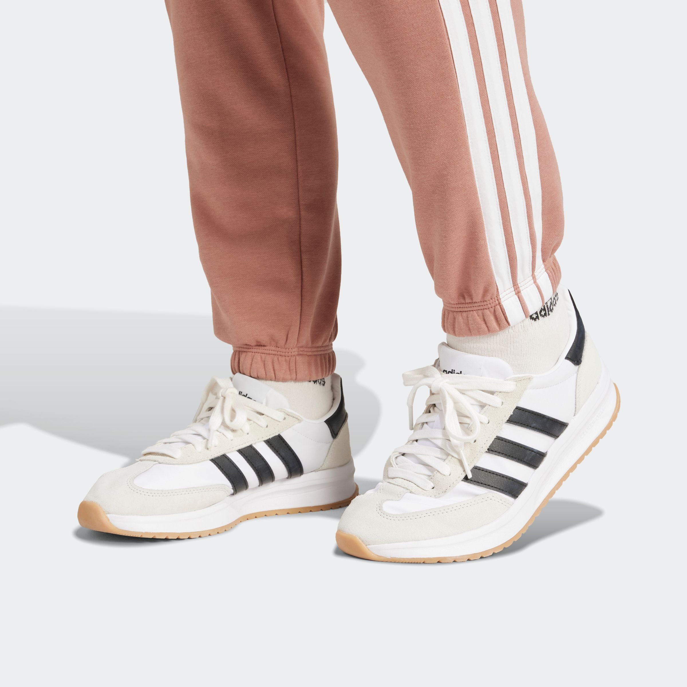 adidas Sportswear Sporthose »W 3S FT CF PT«, (1 tlg.), aus weichem French Terry Material