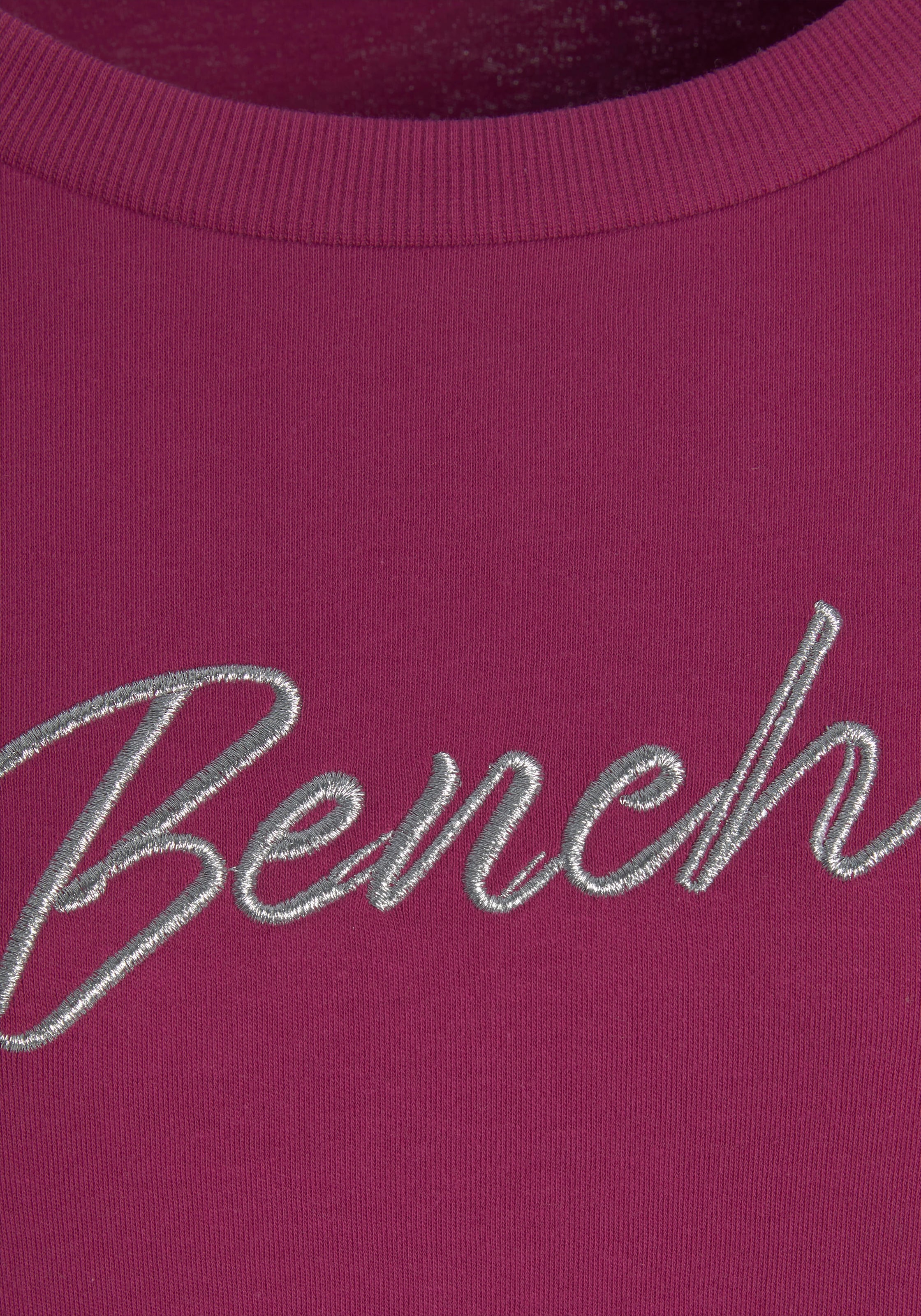 Bench. Loungewear Sweatshirt, mit glänzender Logostickerei, Loungewear, Loungeanzug