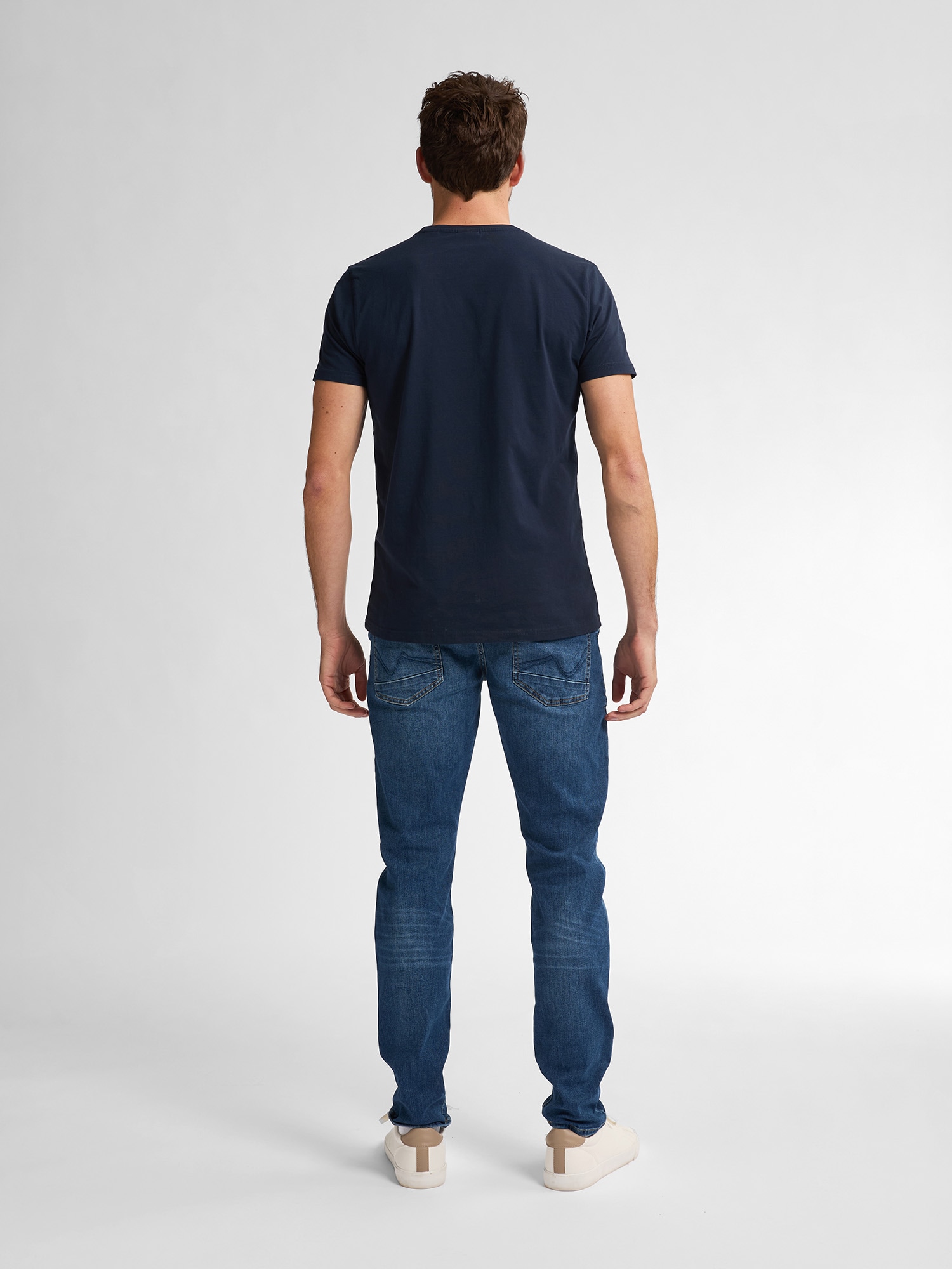 Petrol Industries Rundhalsshirt, mit Logo Stickerei