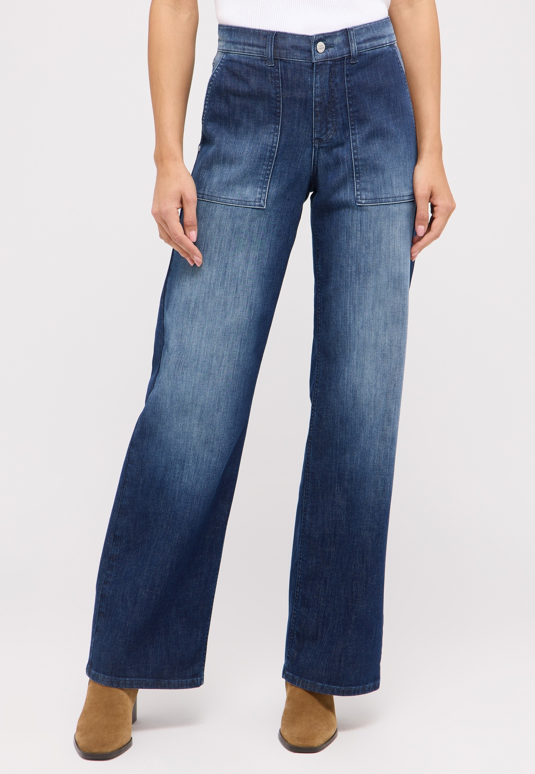 ANGELS Relax-fit-Jeans »LIZ WORKER«, mit grossen Vordertaschen und Fade-Out Effekten