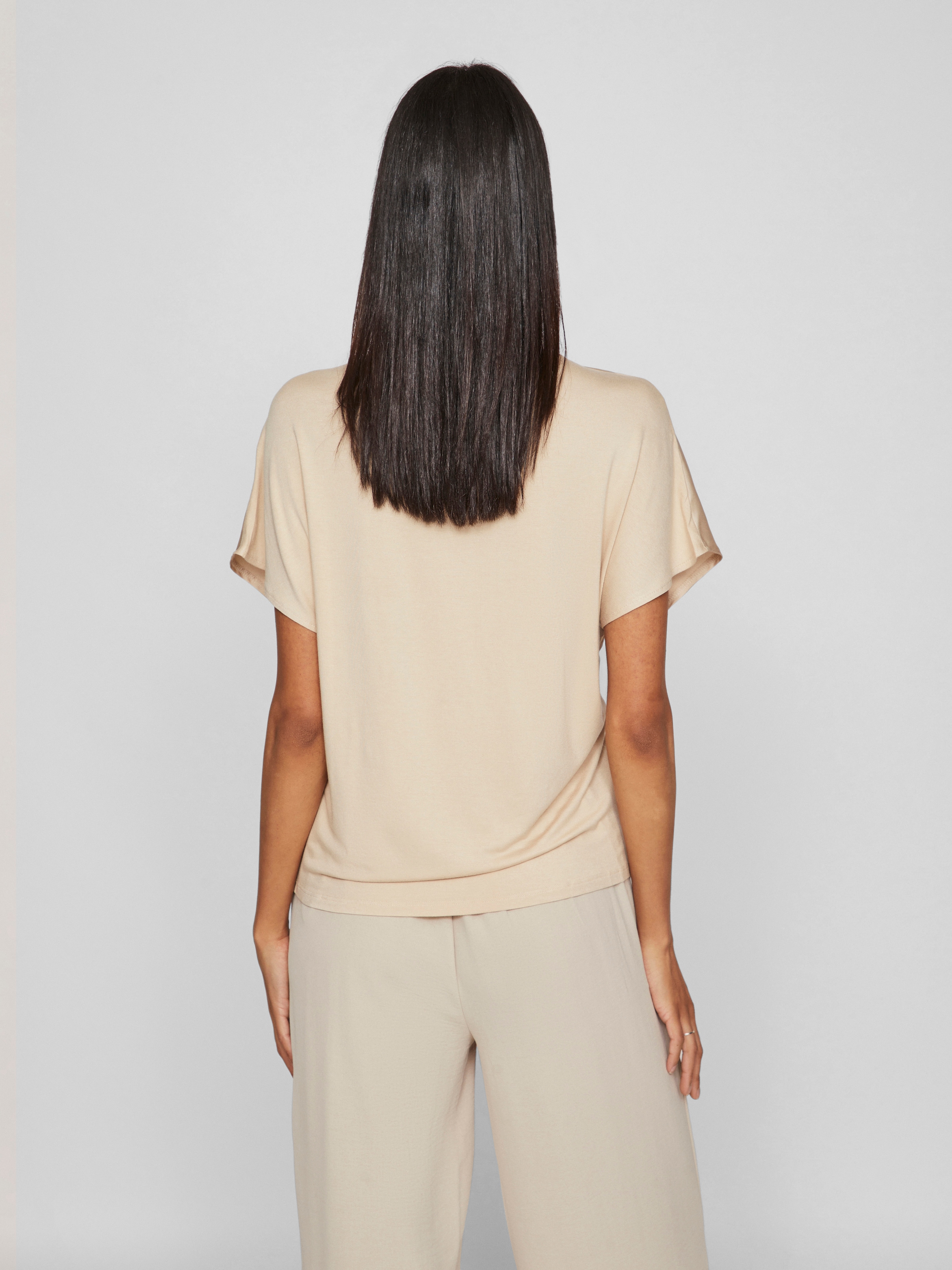 Vila V-Shirt »VIELLETTE V-NECK S/S SATIN TOP - NOOS«